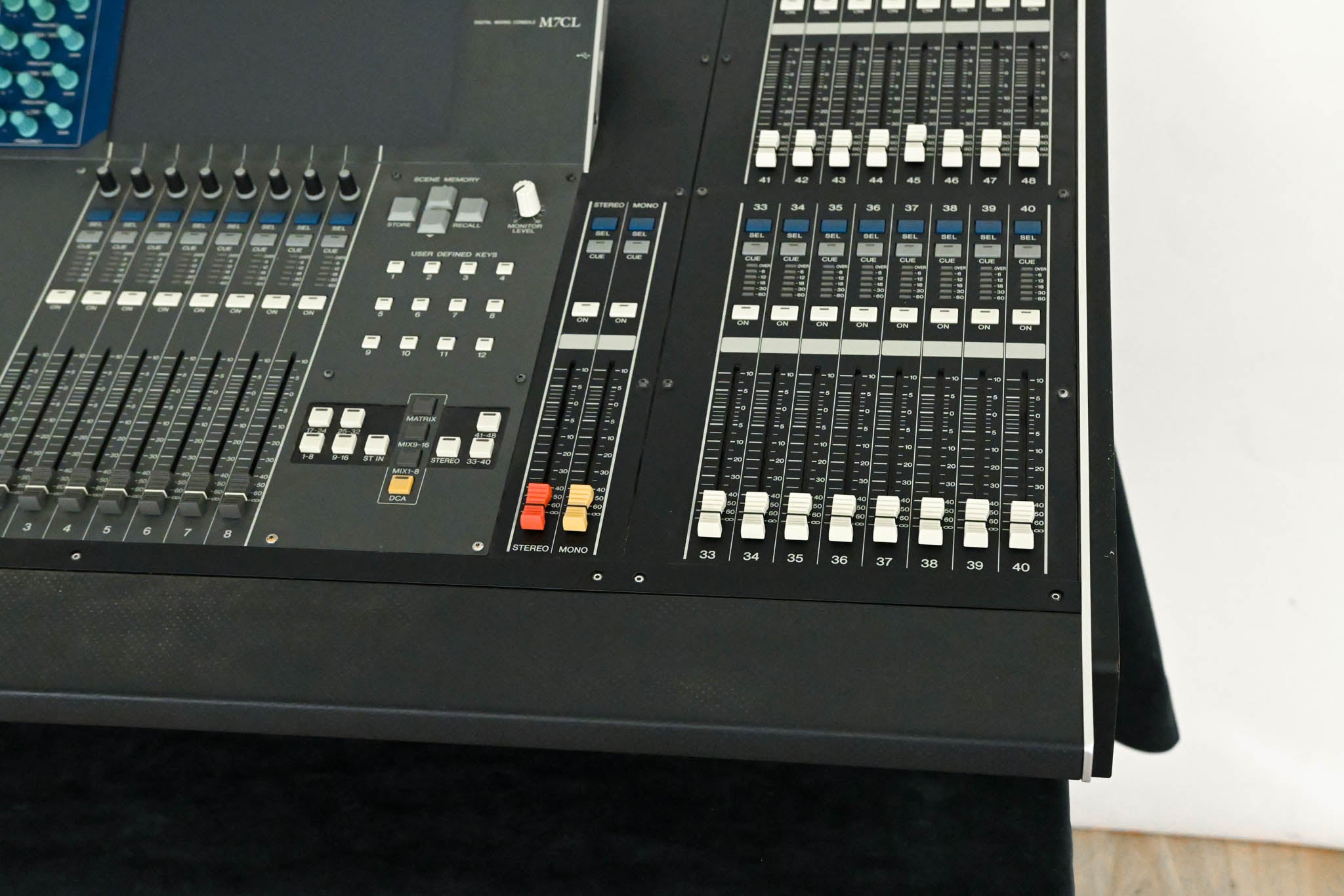 Yamaha M7CL-48 48-Channel Digital Audio Mixing Console