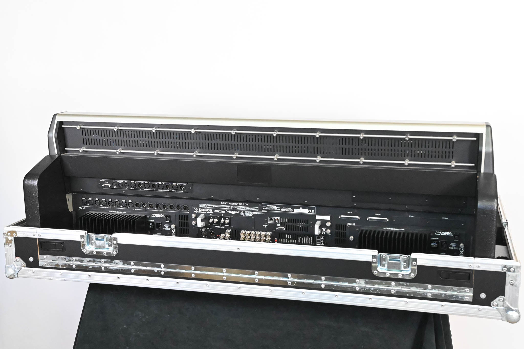 DiGiCo SD5 Digital Mixing Console w/ Waves Card, ST Optical & Road Case