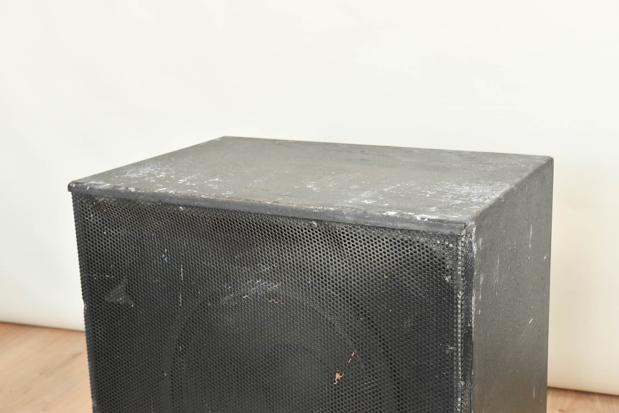 Turbosound TCS-118 Single 18-inch Passive Subwoofer