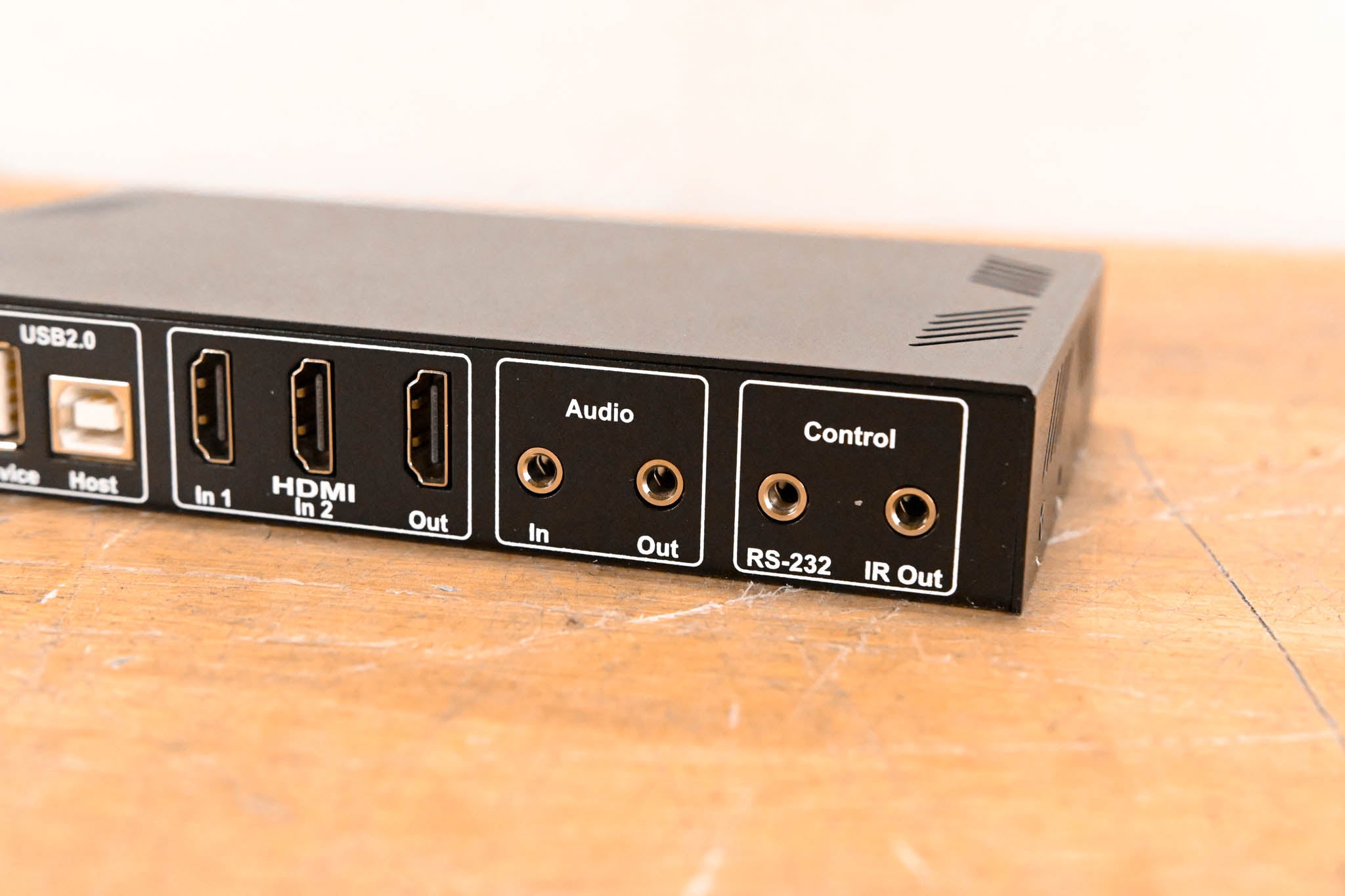 Aroura Multimedia VLX-TC1-C 4K 1Gbps AV-over-IP Transceiver