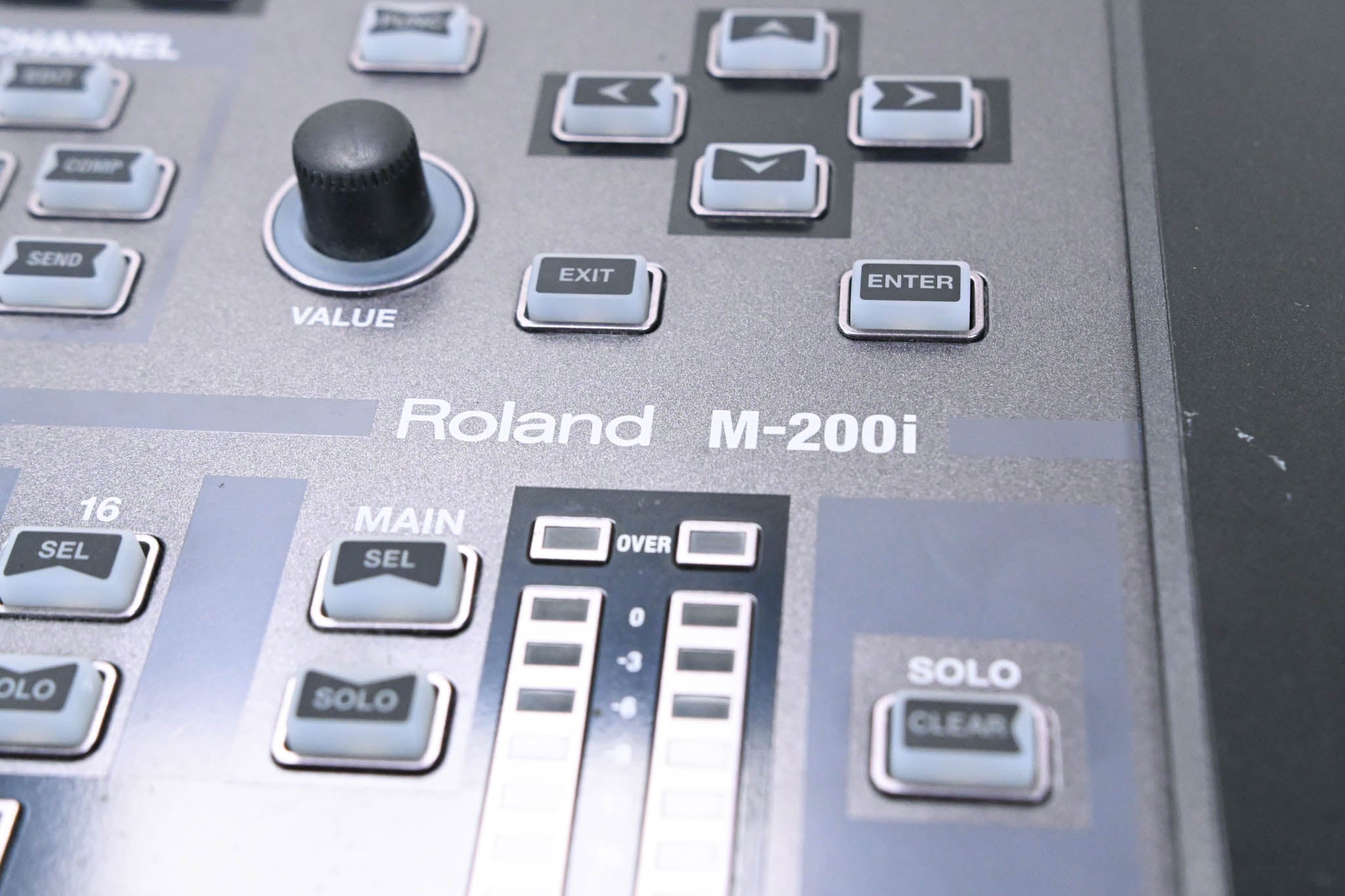 Roland M-200i 32-Channel Live Digital V-Mixer Console