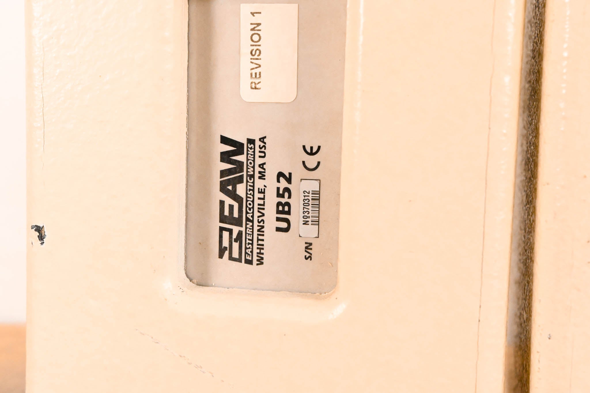 EAW UB52 Two-Way Full-Range Loudspeaker - White (PAIR)