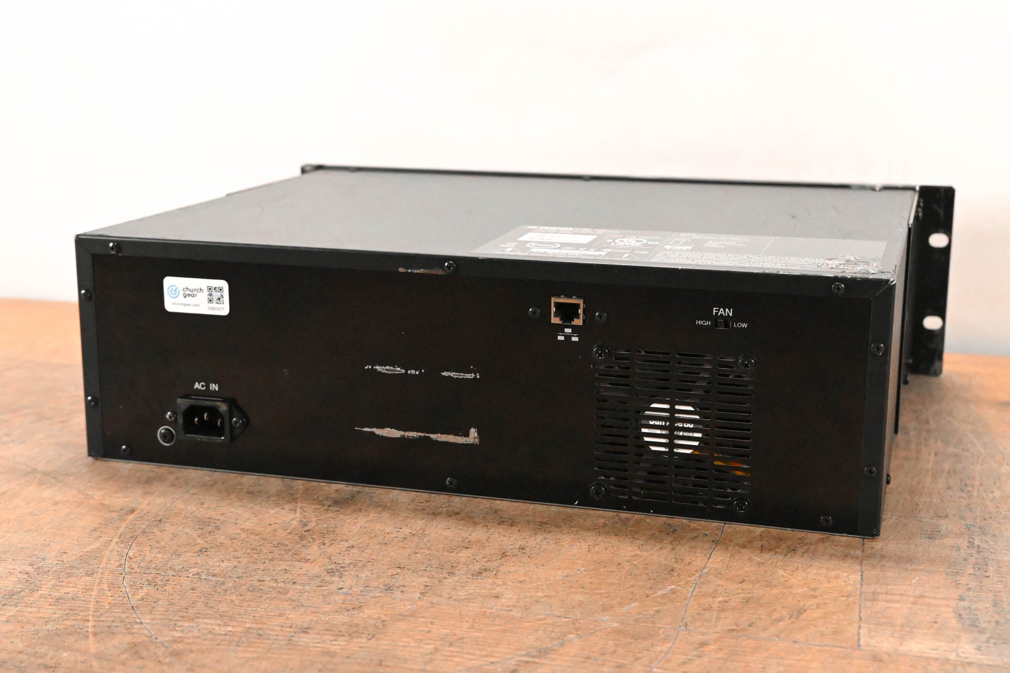 Yamaha SB168-ES 16-Channel EtherSound Stage Box