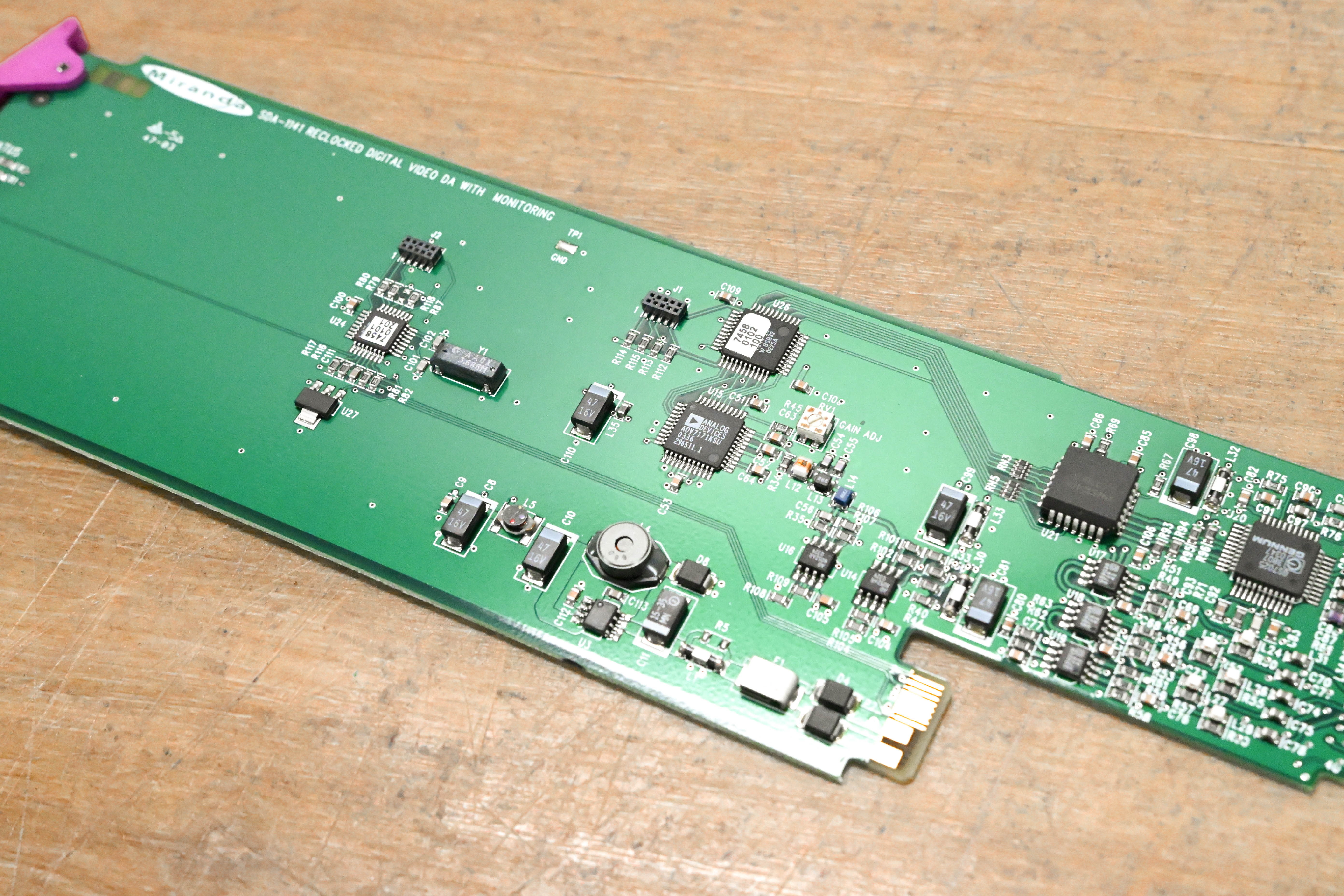 Miranda SDA-1141 Reclocked Digital Video DA with Monitoring Module