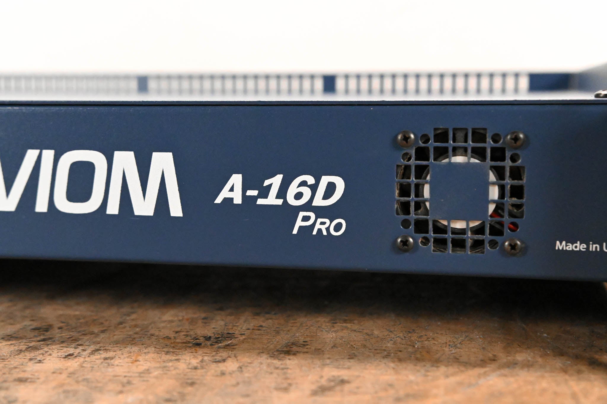 Aviom A-16D Pro A-Net Distributor