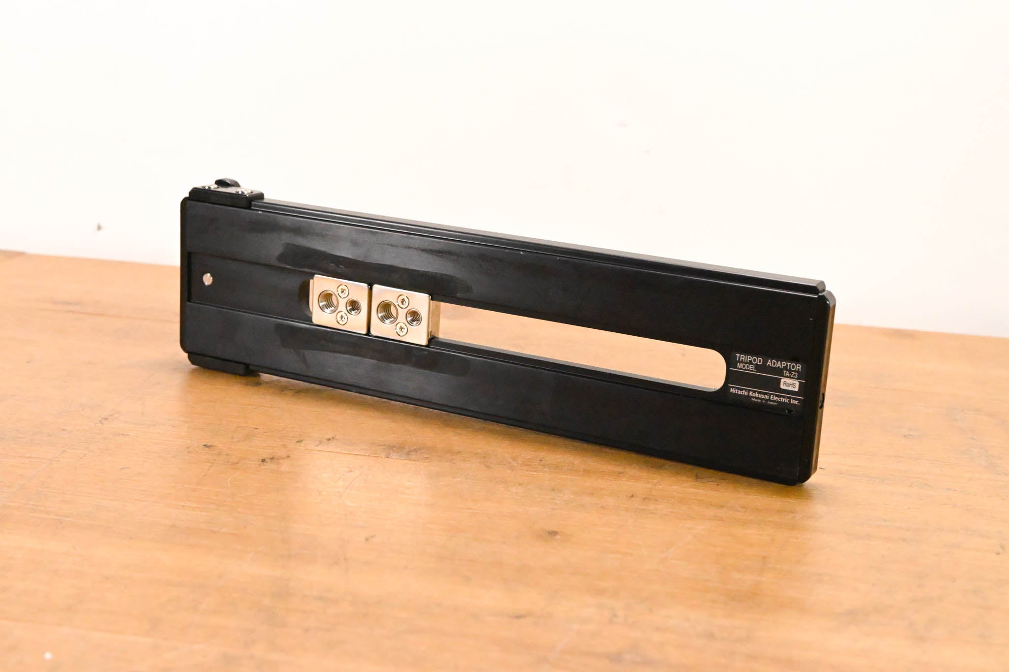 Hitachi TA-Z3 Tripod Quick Release Adapter