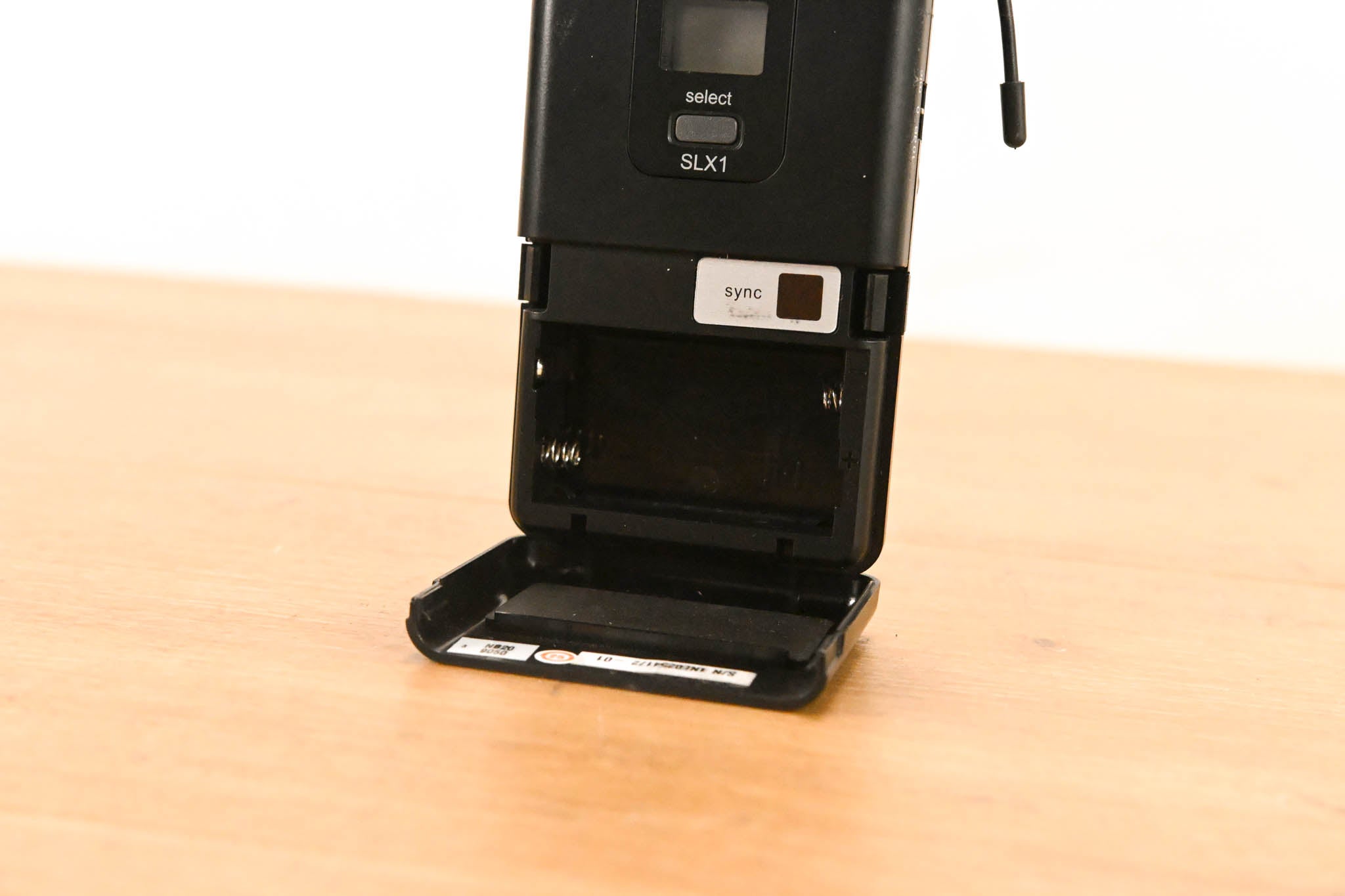 Shure SLX14 Bodypack Wireless System - J3 Band (NO POWER SUPPLY)