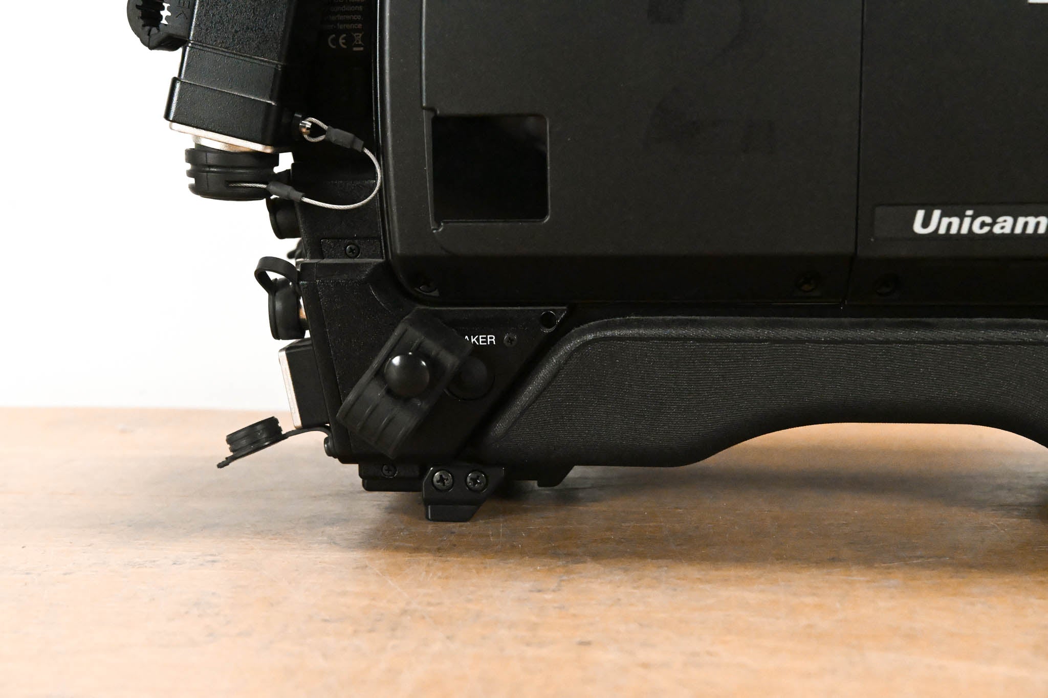 Ikegami HC-HD300 3-CMOS Full HD Camera w/ FA-300 Fiber Adapter