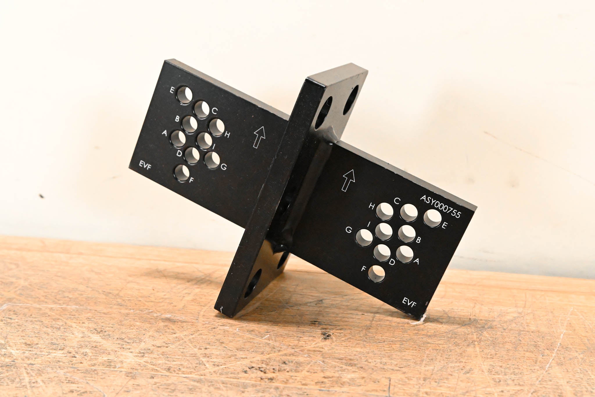 Electro-Voice (EV) HRK-1B Horizontal Mounting Plates for EVF Series