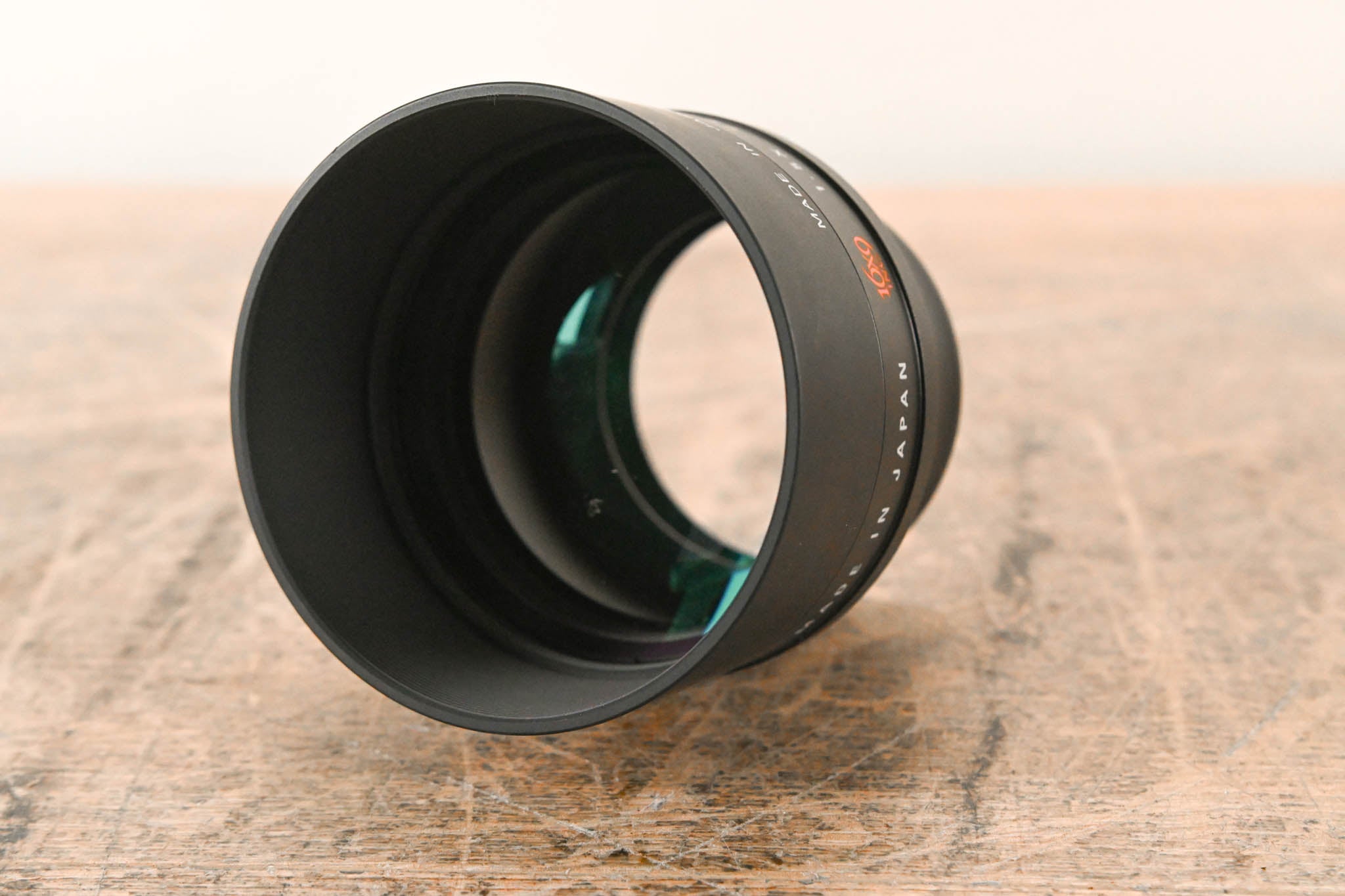 16x9 HDVT15X72 1.5x Telephoto Converter Lens with H-86 Hood