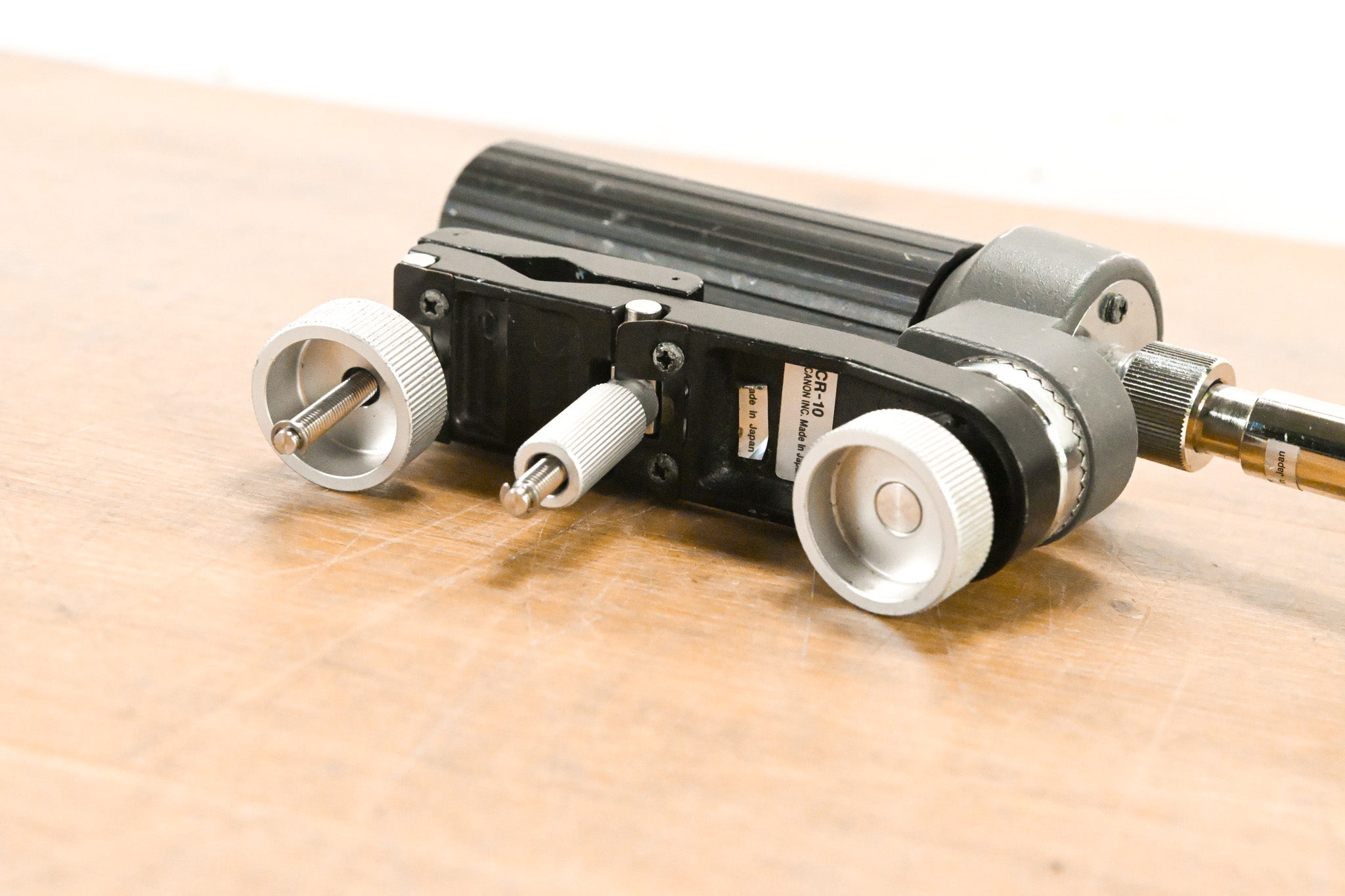 Canon FFC-200 Focus Manual Controller with CR-10 Clamper