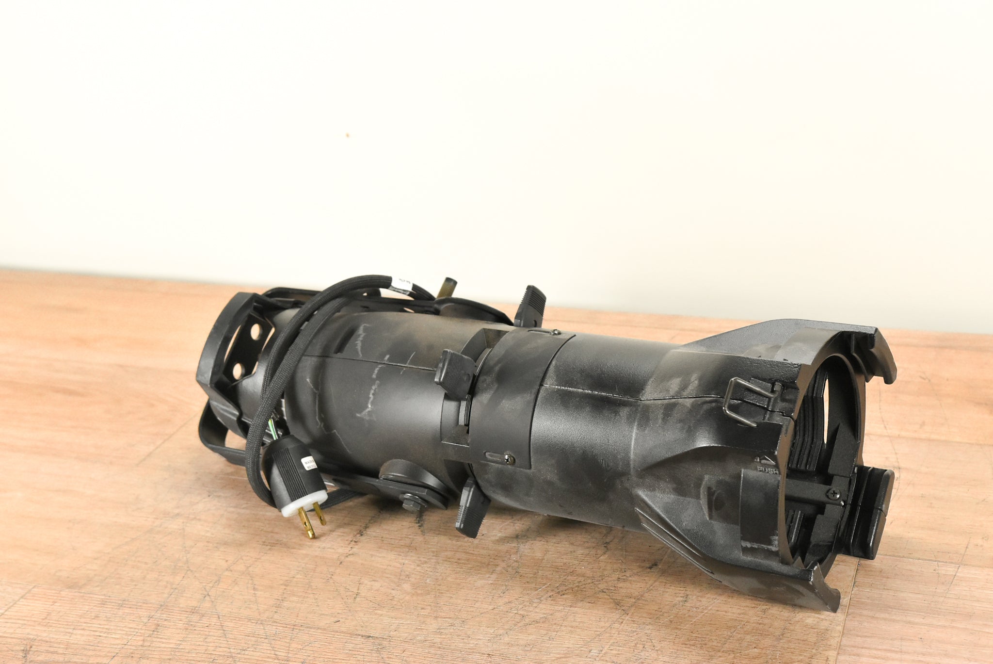 ETC Source Four Jr 26 Degree 575 Ellipsoidal Light