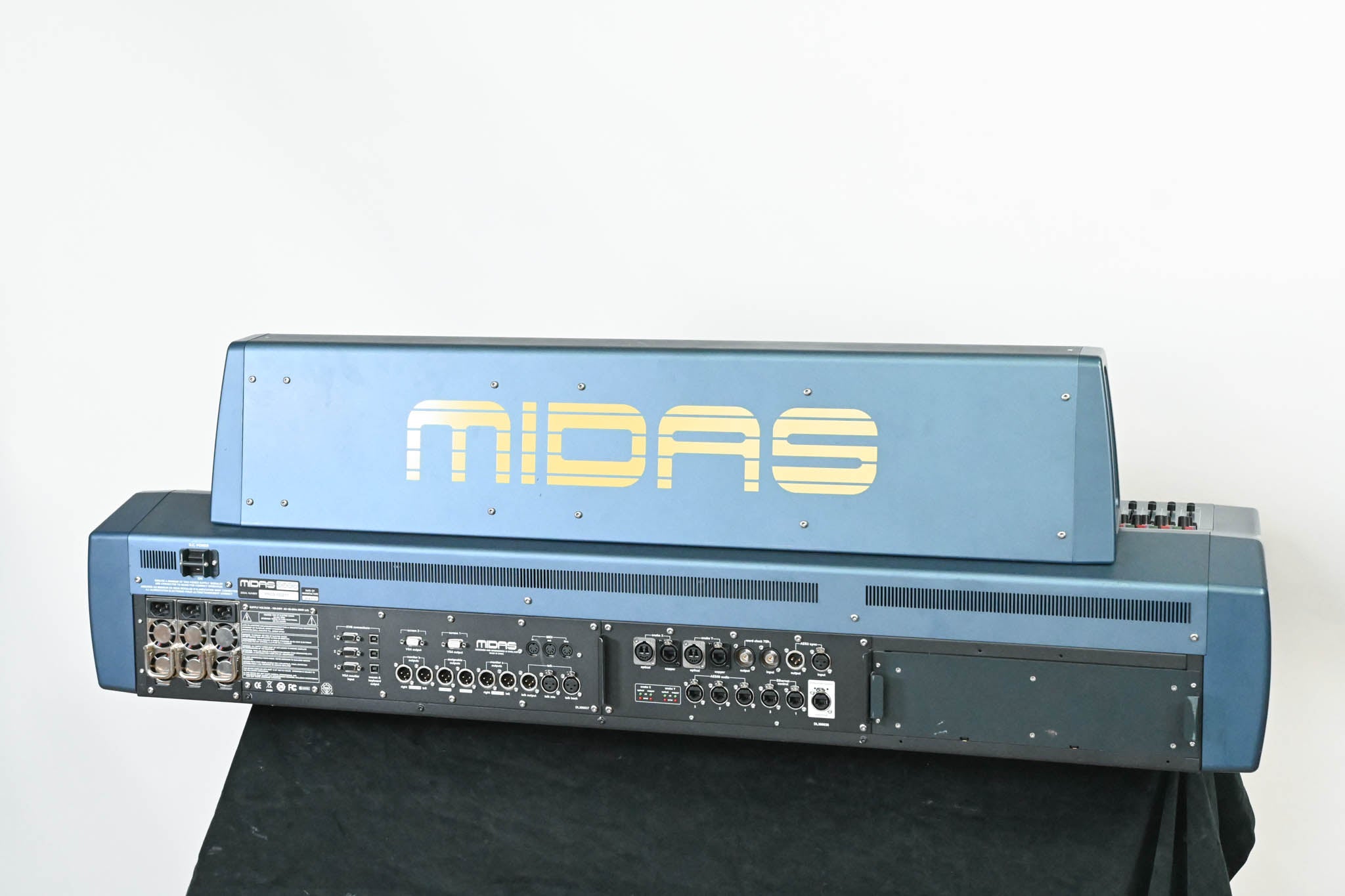 Midas PRO3 Live Digital Audio Mixing Control Surface with DL371 Engine