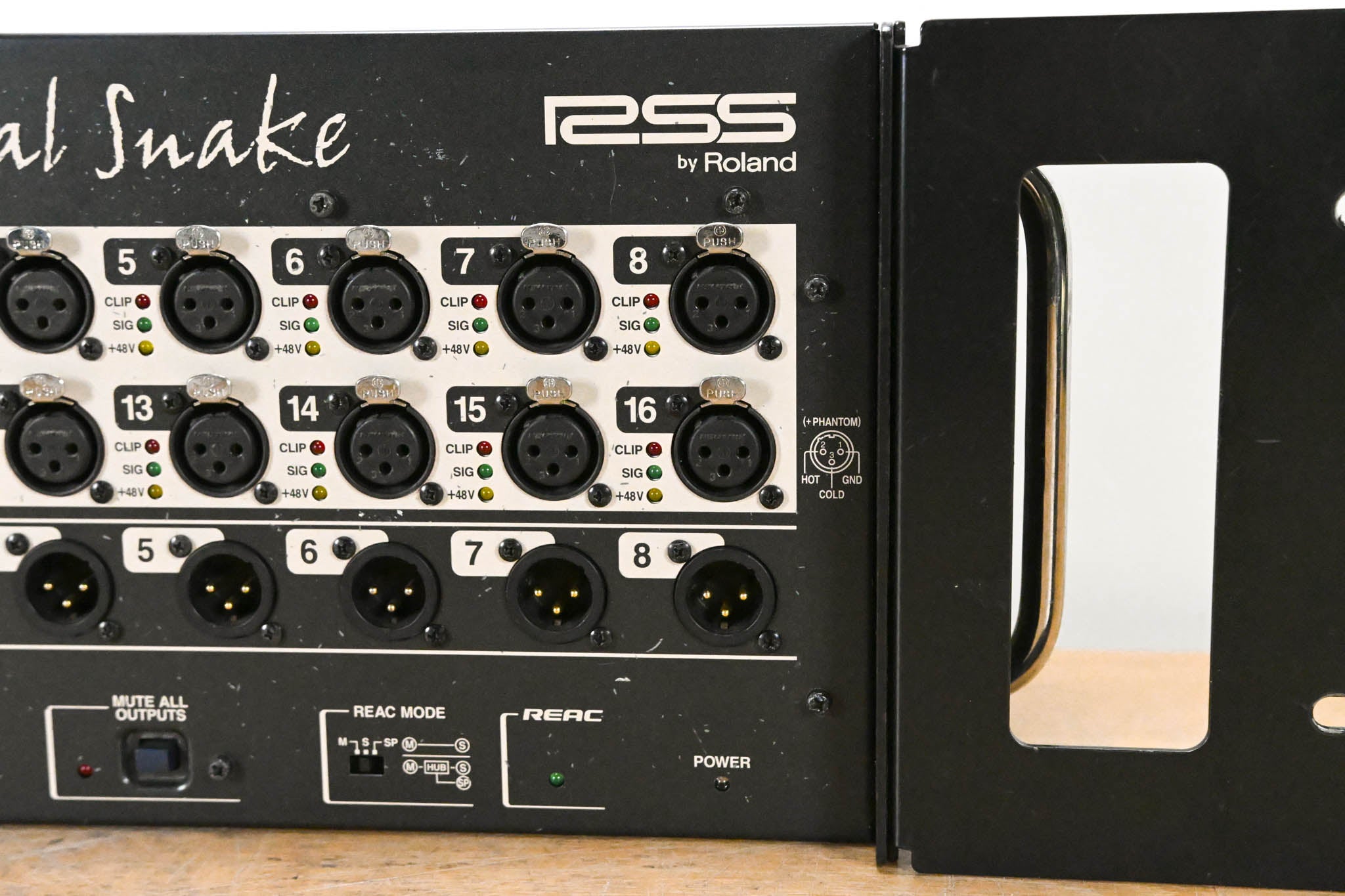 Roland S-1608 16 x 8 Stage Unit