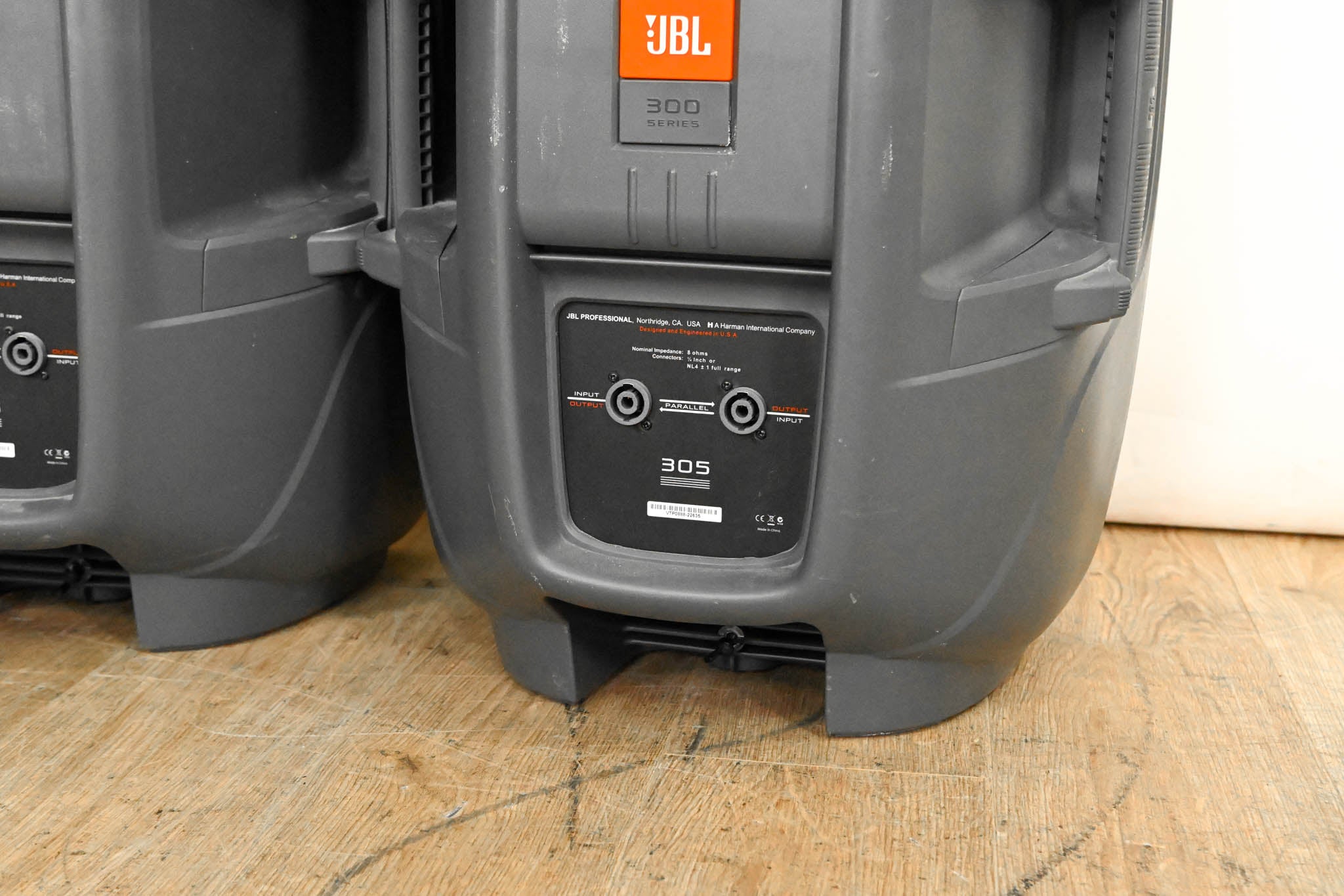 JBL EON 305 Portable 15" Two-Way Bass-Reflex Loudspeaker (PAIR)
