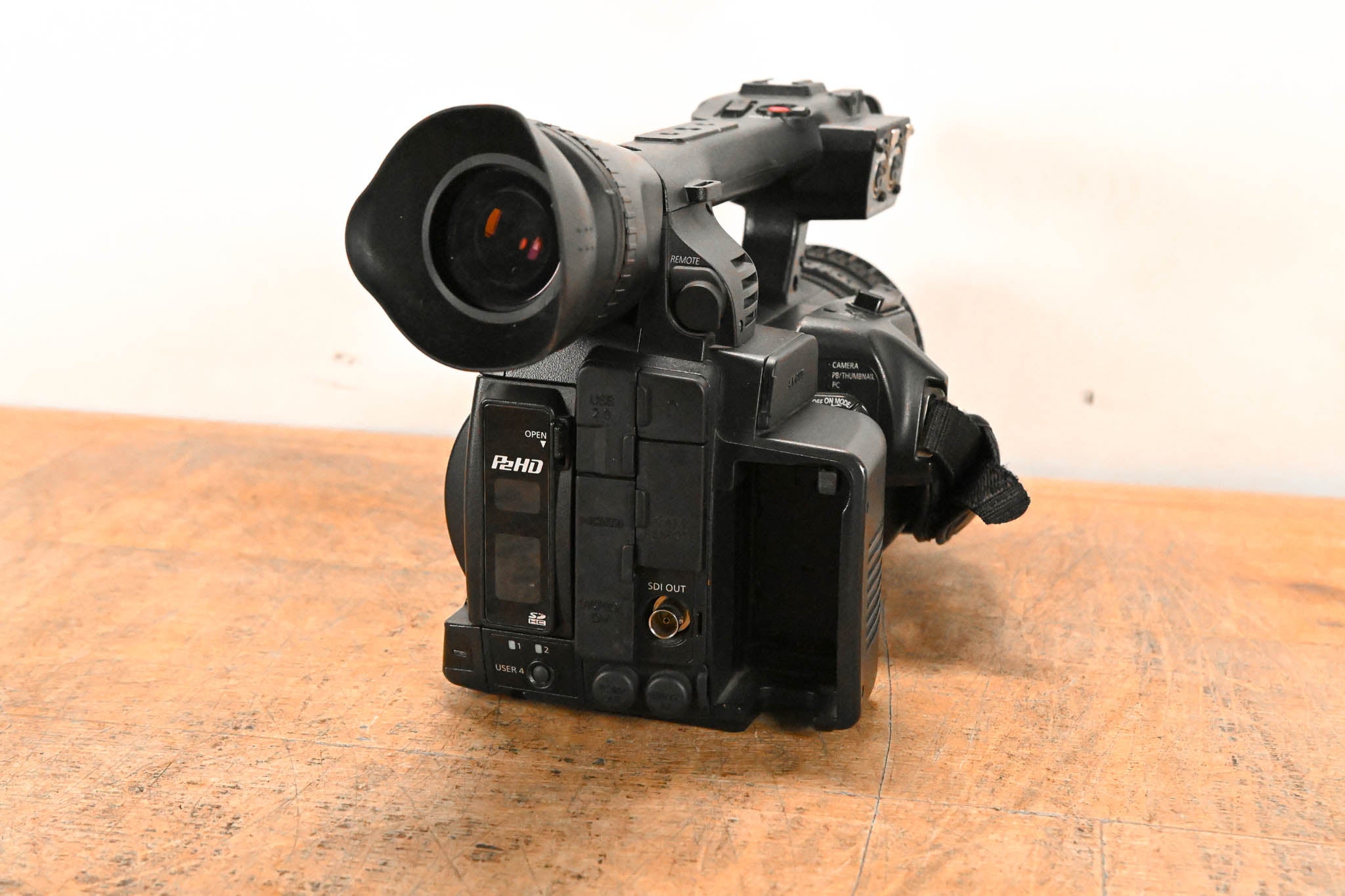 Panasonic AG-HPX255P P2 HD Handheld Camcorder