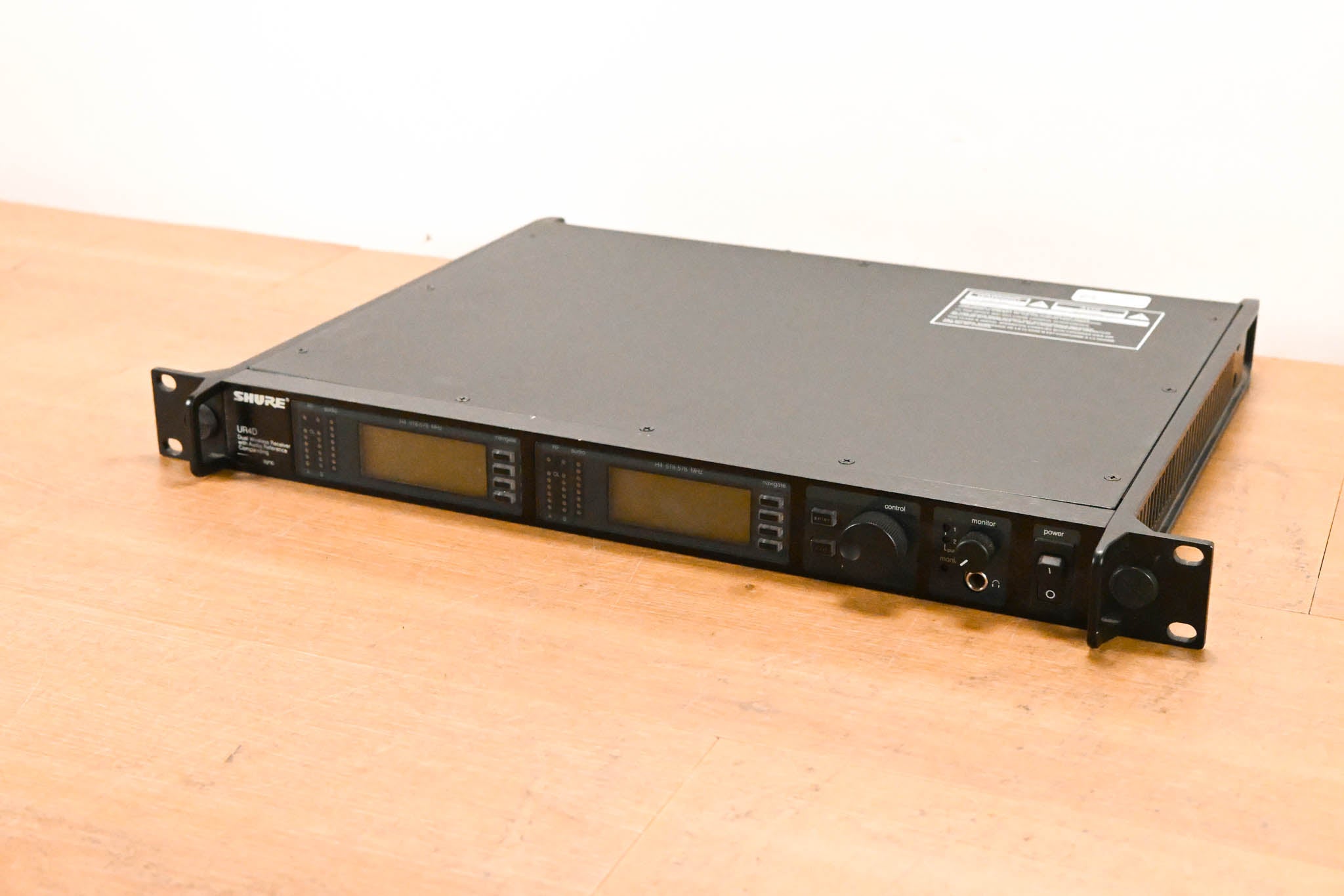 Shure UR4D Dual-Channel UHF Wireless Receiver - H4 Band: 518-578 MHz