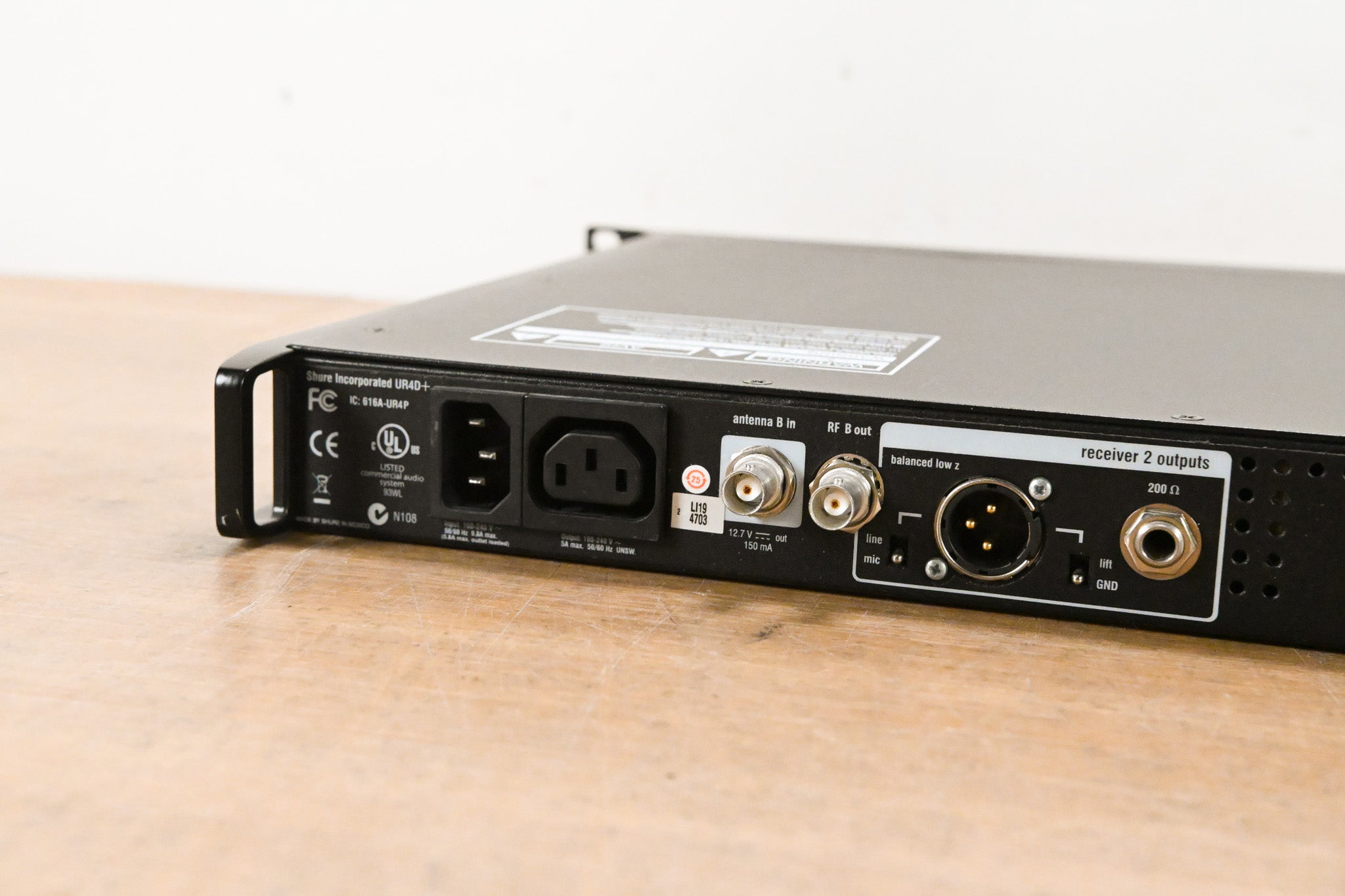 Shure UR4D+ Dual-Channel Wireless Receiver - G1 Band: 470-530 MHz