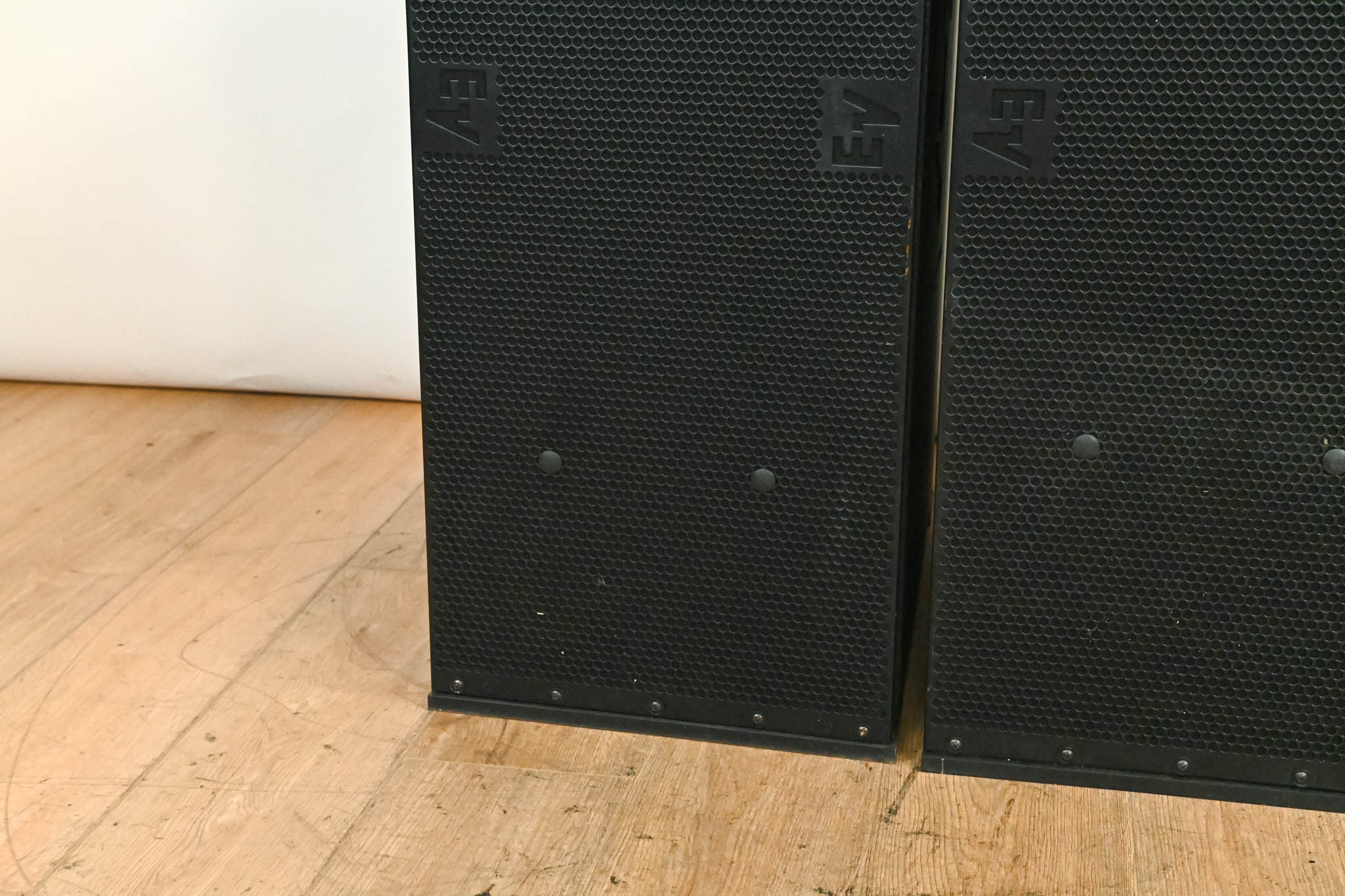 Electro-Voice (EV) XLC127DVX Three-Way Compact Line Array Element (PAIR)