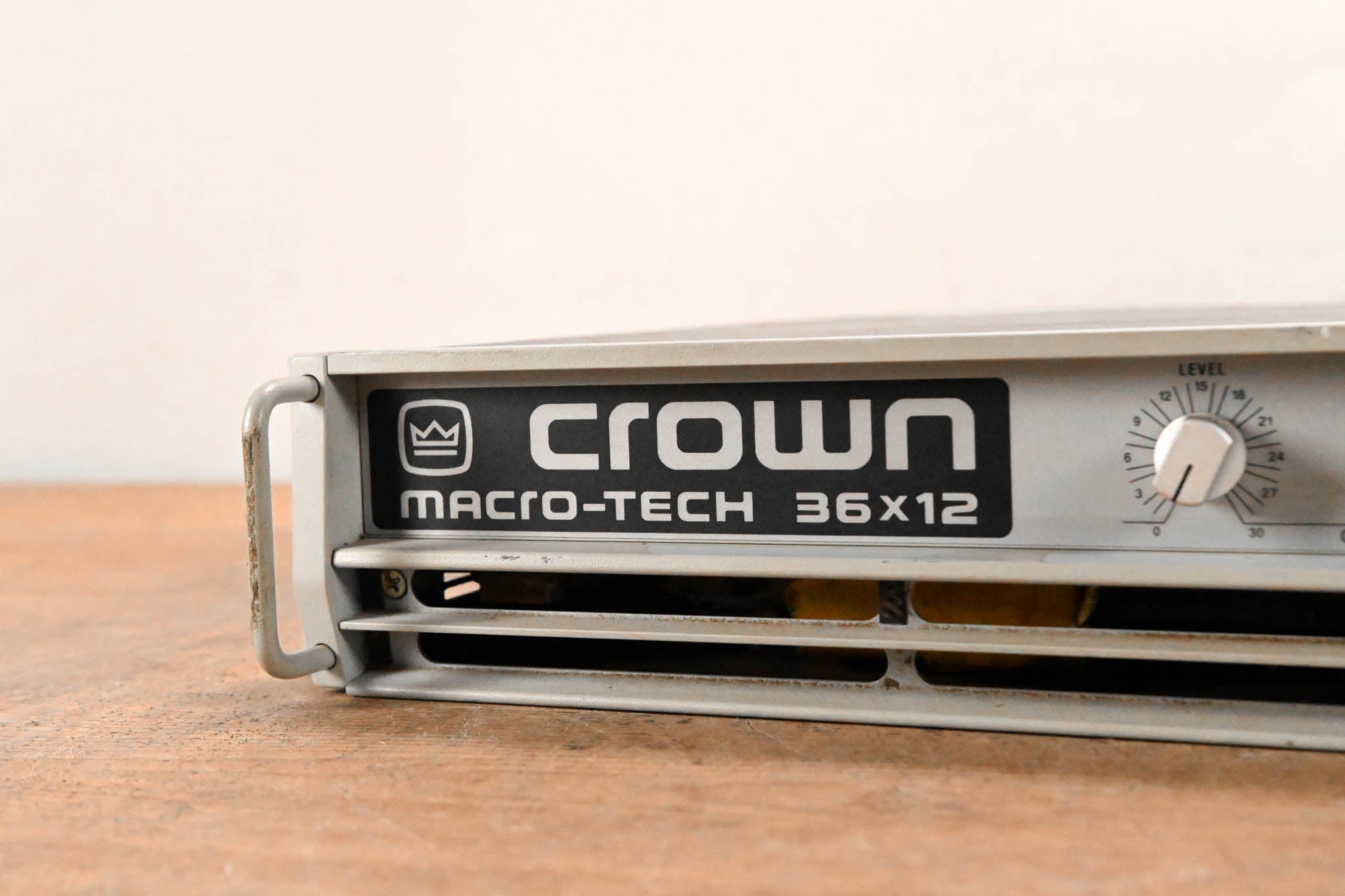 Crown Macro-Tech 36x12 2-Channel Power Amplifier
