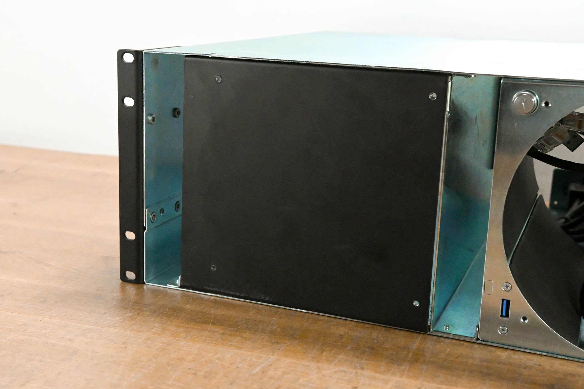 Sonnet RackMac Pro (with 1 Computer Mounting Module)