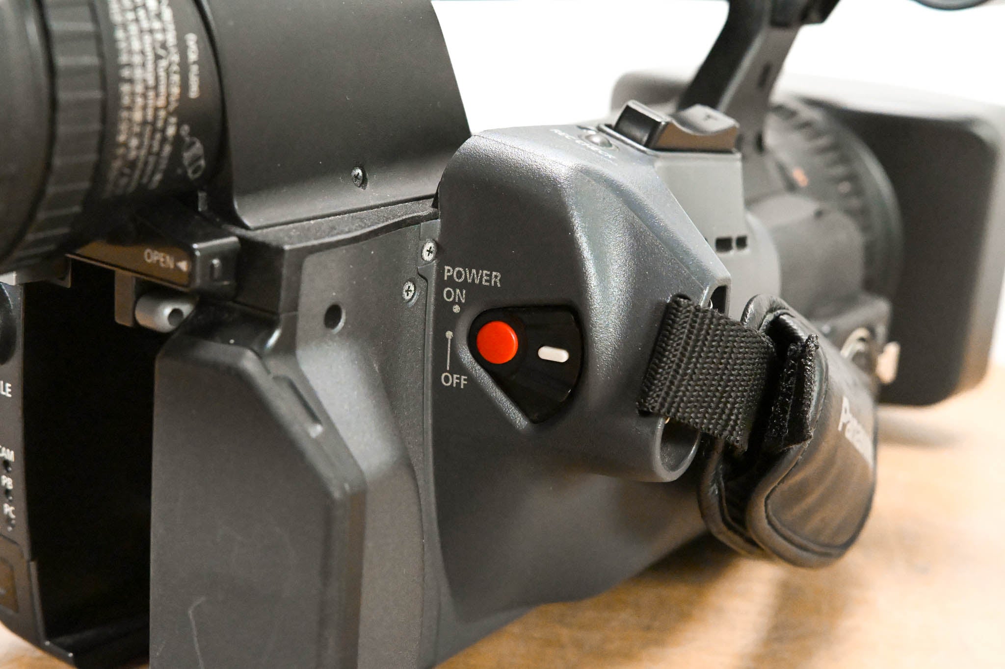 Panasonic AG-HMC150P AVCCAM Camcorder