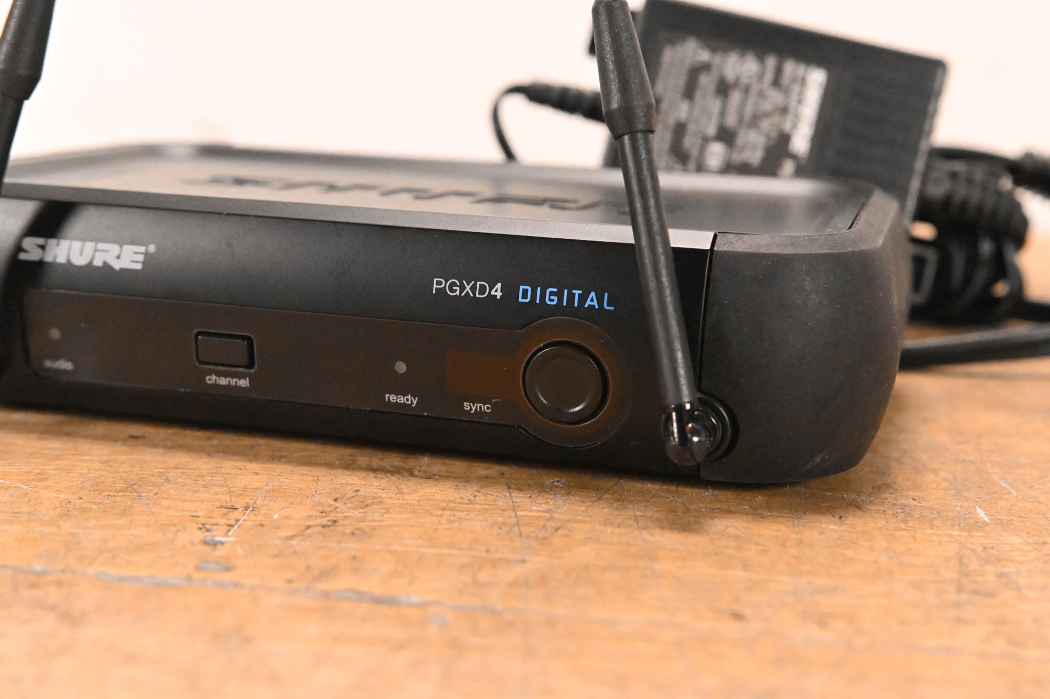 Shure PGXD24/BETA58-X8 Digital Wireless Handheld Microphone System