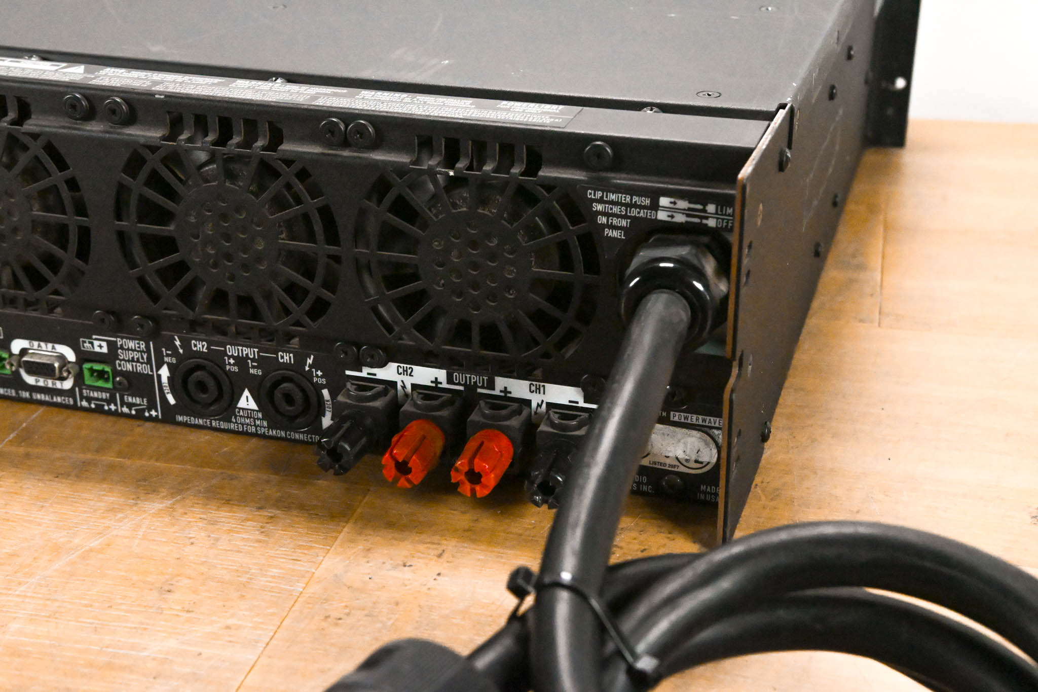 QSC PowerLight 6.0 PFC Power Factor Corrected 2-Channel Power Amplifier