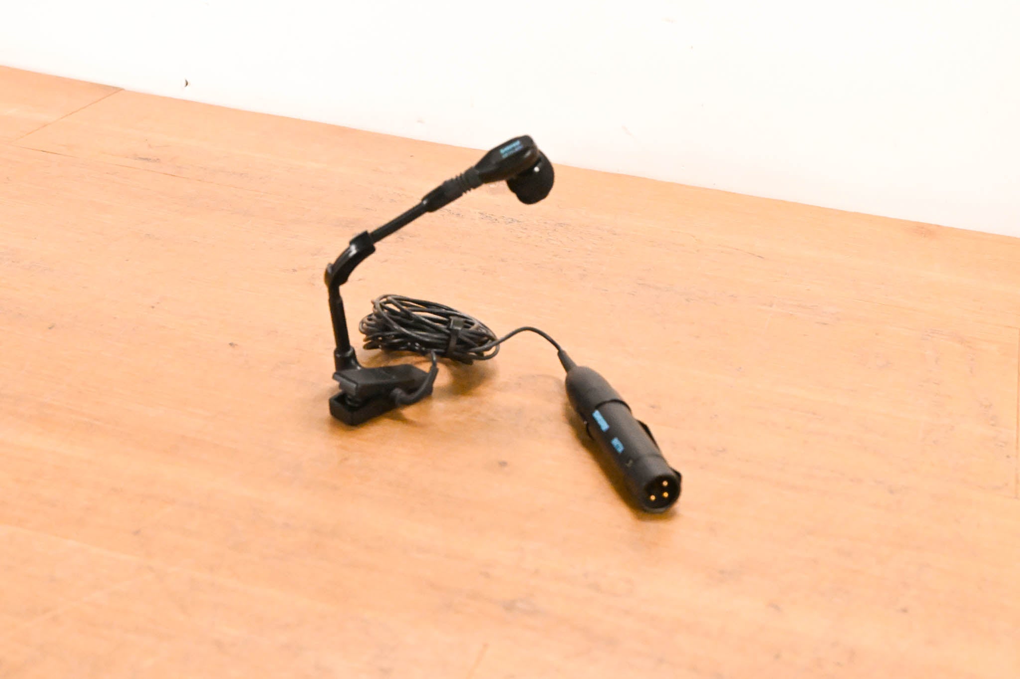 Shure Beta 98H/C Miniature Cardioid Condenser Instrument Microphone