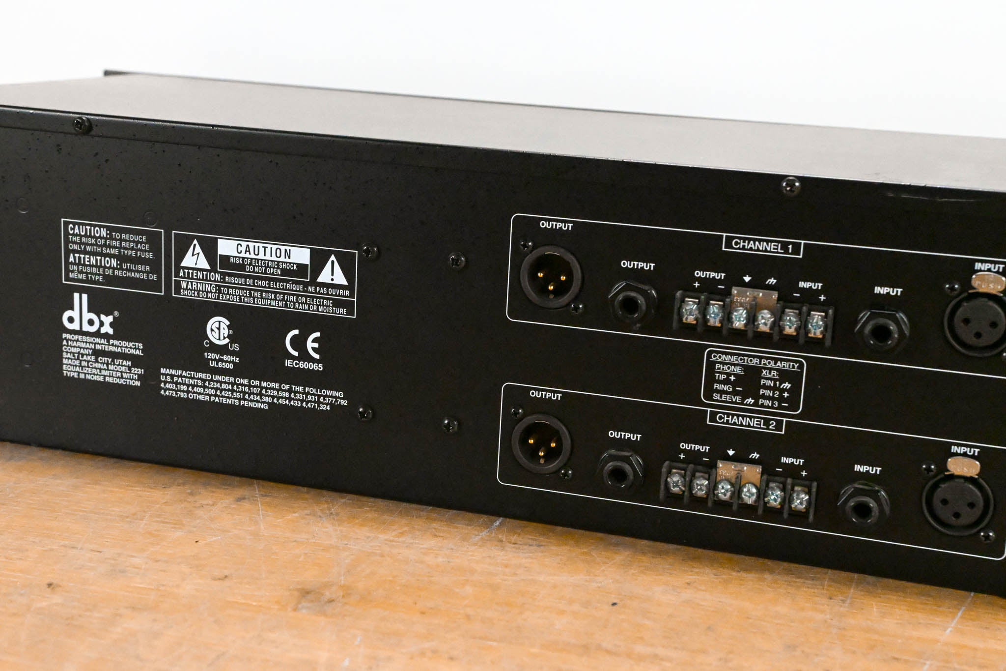 dbx 2231 Dual-Channel 31-Band Graphic Equalizer/Limiter