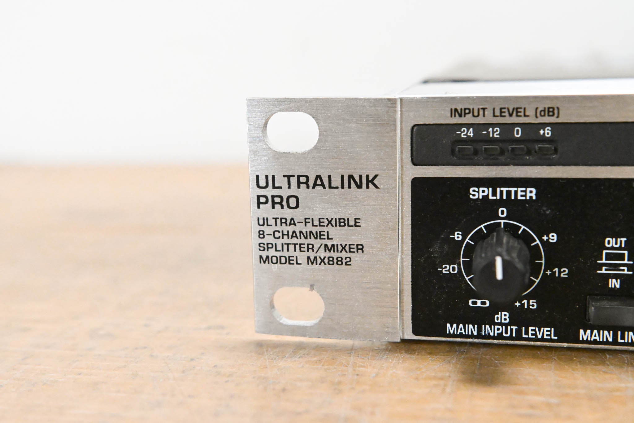 Behringer ULTRALINK PRO MX882 8-Channel Splitter/Mixer
