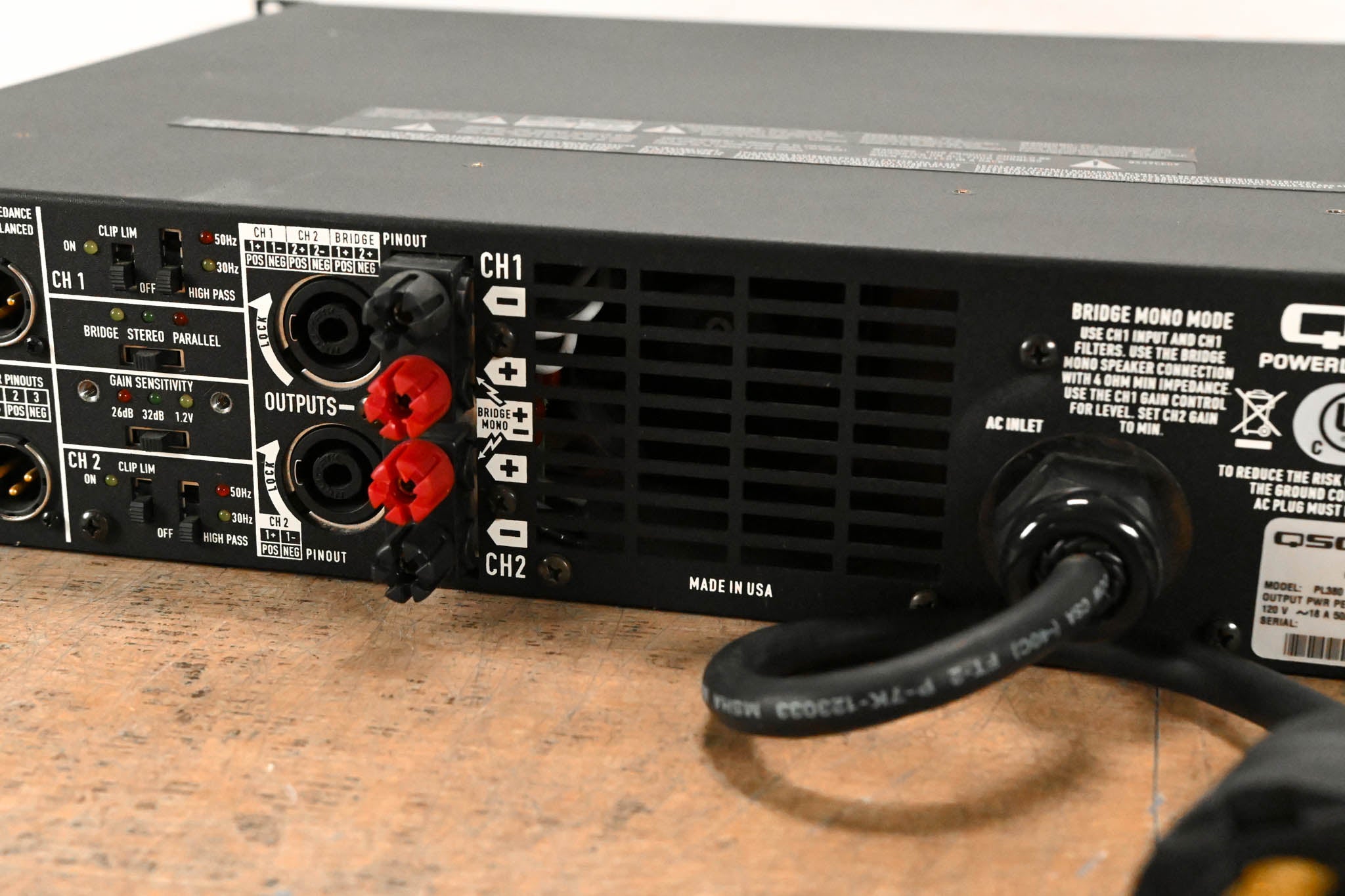 QSC PL380 Powerlight 3 Series 2-Channel Power Amplifier