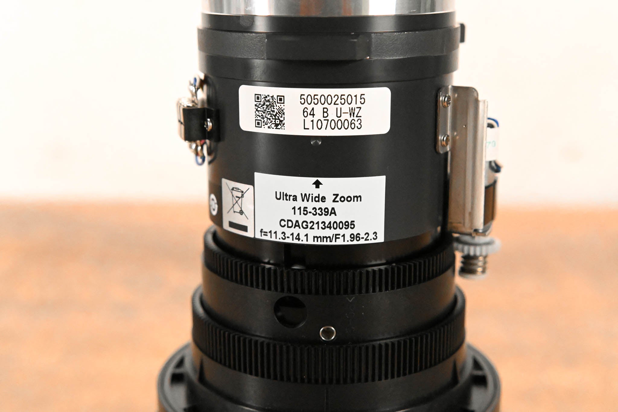 Digital Projection E-Vision Ultra Wide Lens 115-339A 0.75-0.93:1 (WUXGA)