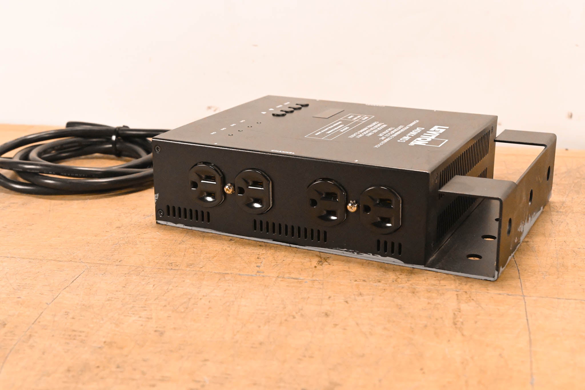 Leviton D4DMX-MD3 4-Channel Programmable Dimmer Pack