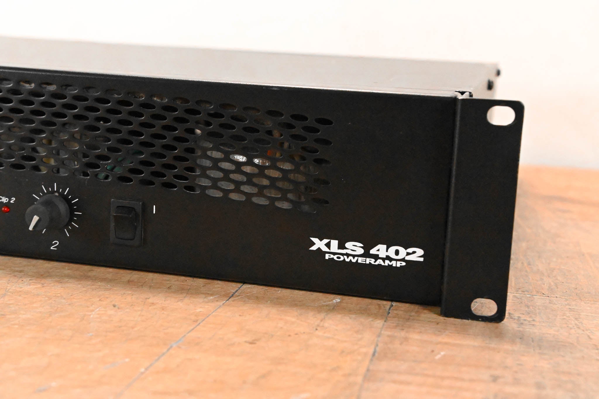 Crown XLS 402 2-Channel Power Amplifier