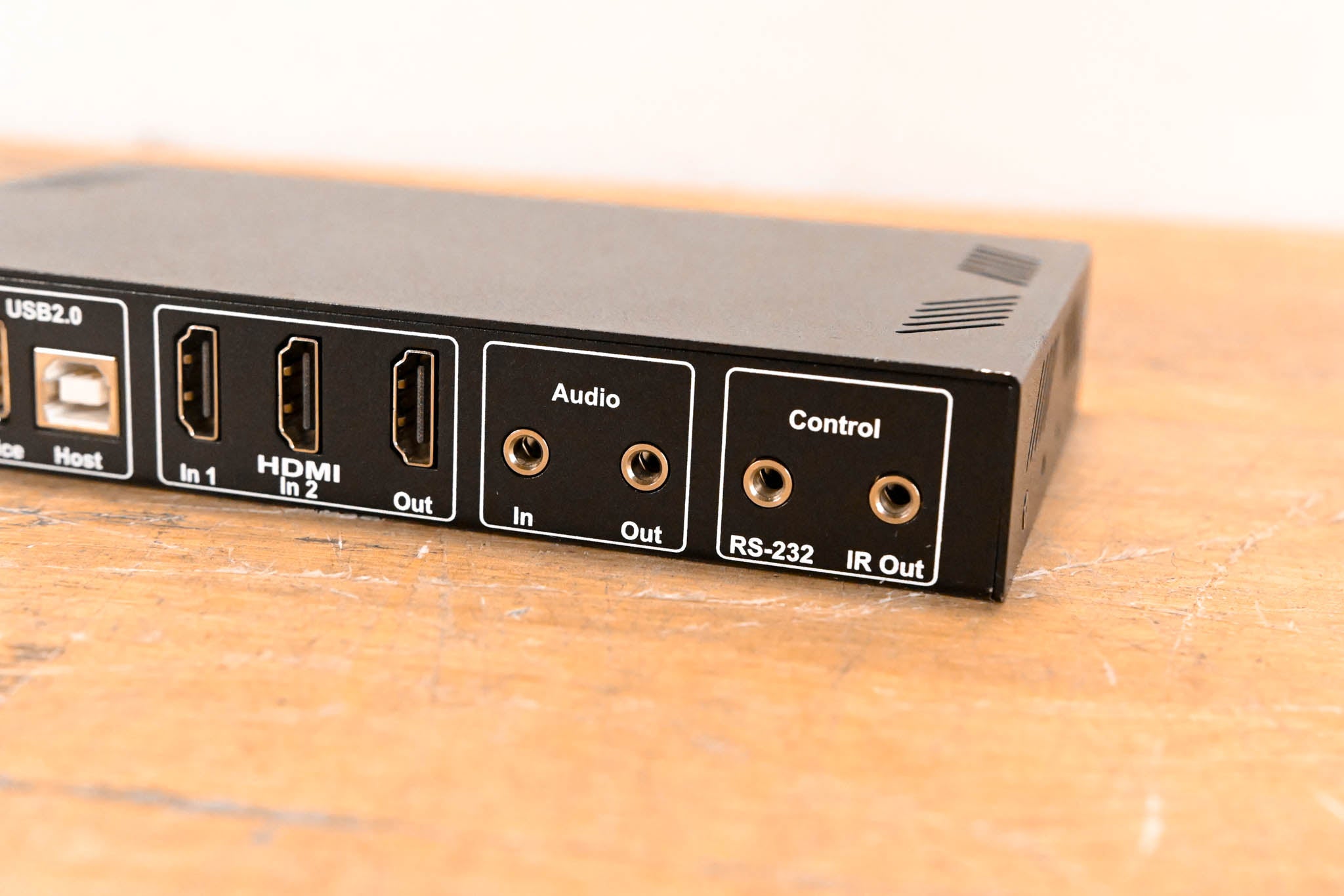 Aroura Multimedia VLX-TC1-C 4K 1Gbps AV-over-IP Transceiver