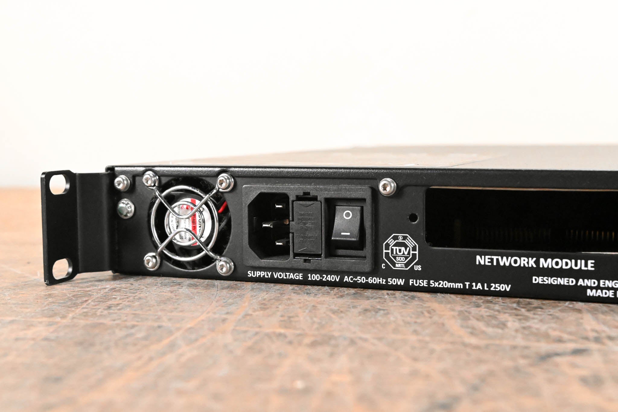 Klark Teknik DN9650 Digital Audio Network Bridge