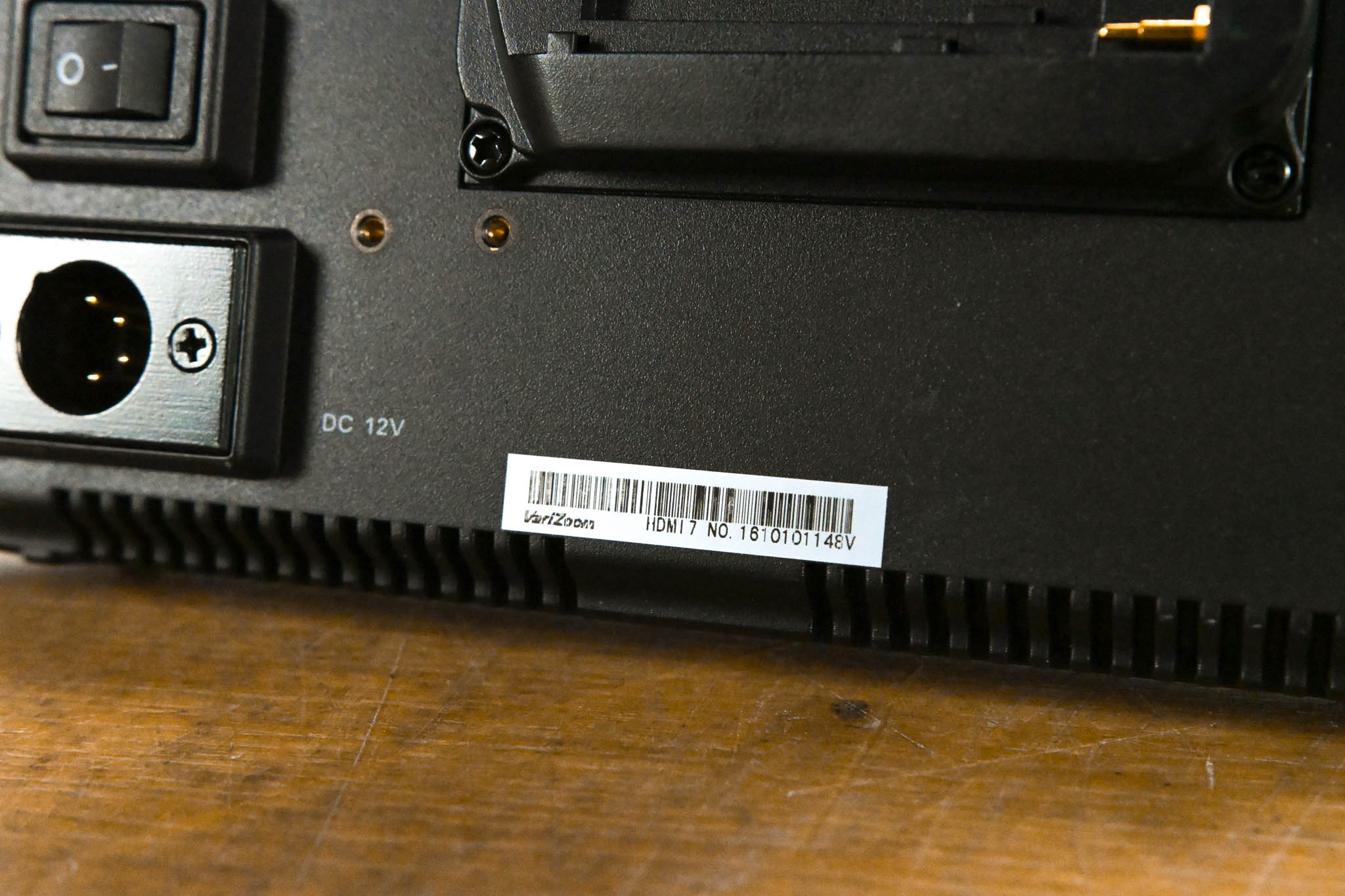 VariZoom VZ-M7 7" HDMI LCD Monitor (NO POWER SUPPLY)