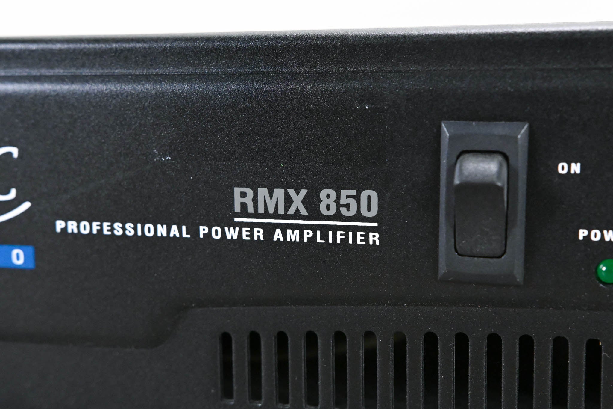 QSC RMX850 2-Channel Power Amplifier