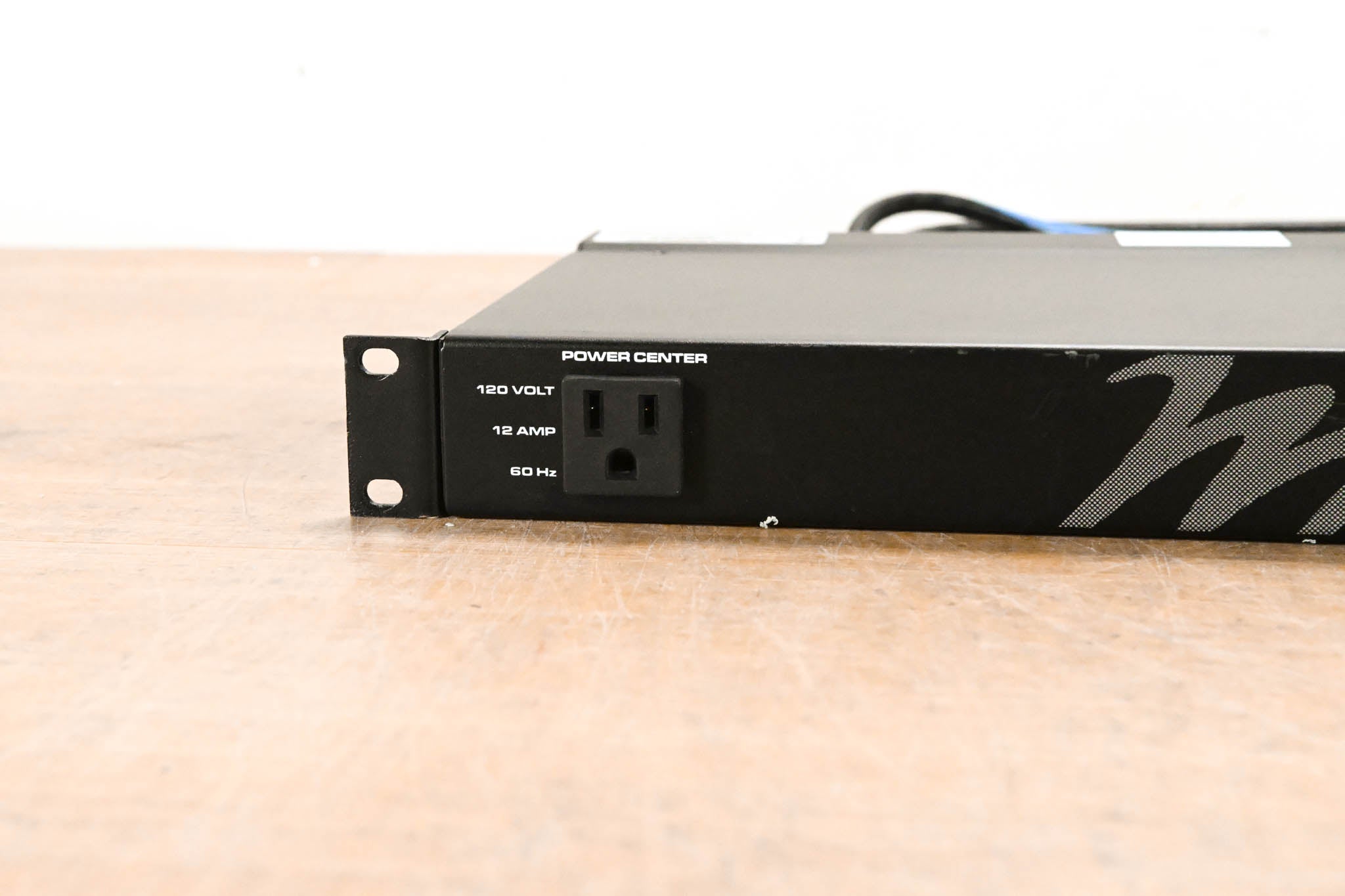 Middle Atlantic PD-915R-PL 9-Outlet Rackmount Power Distribution Unit