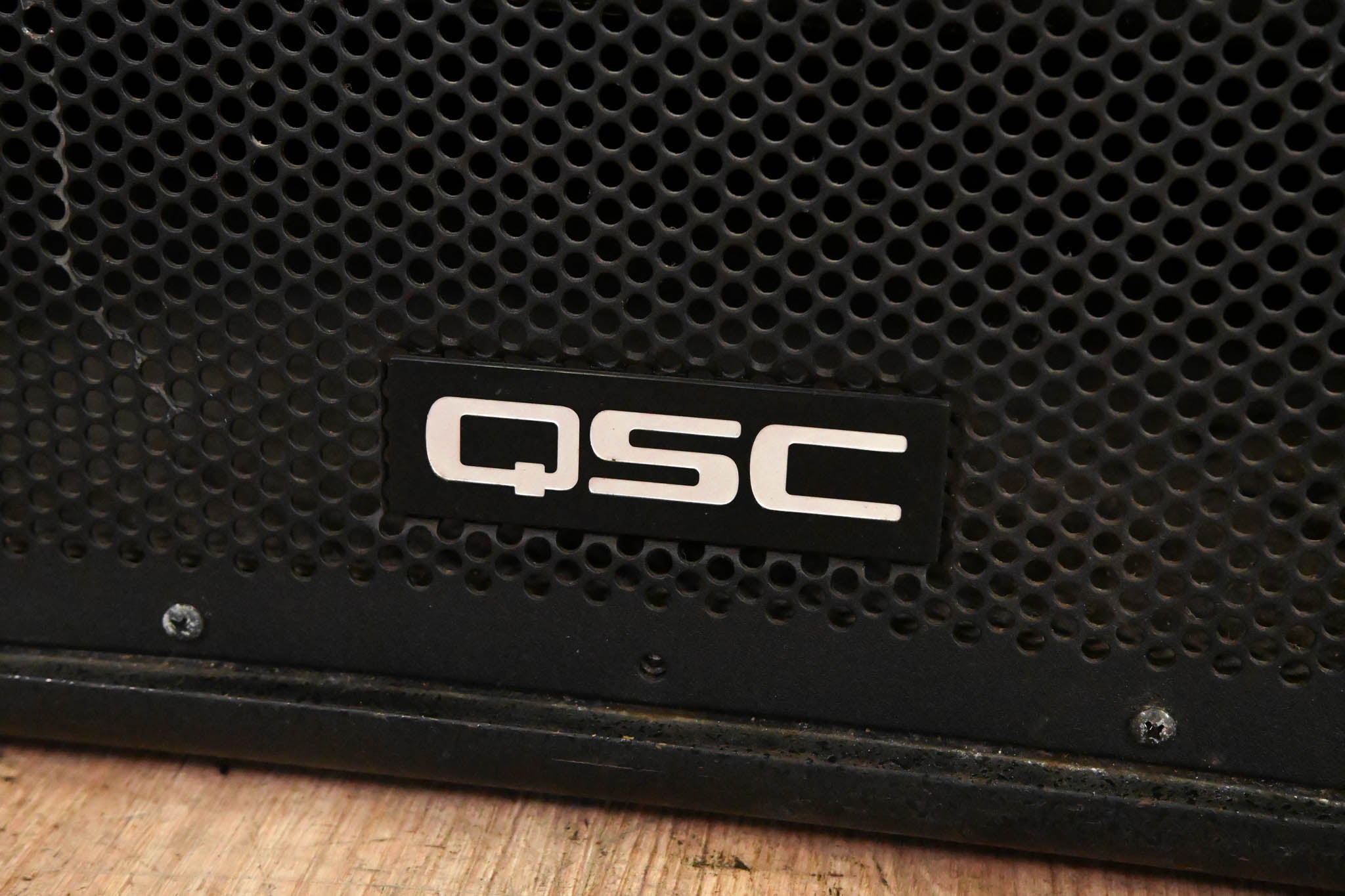 QSC HPR181W 18" Powered Subwoofer