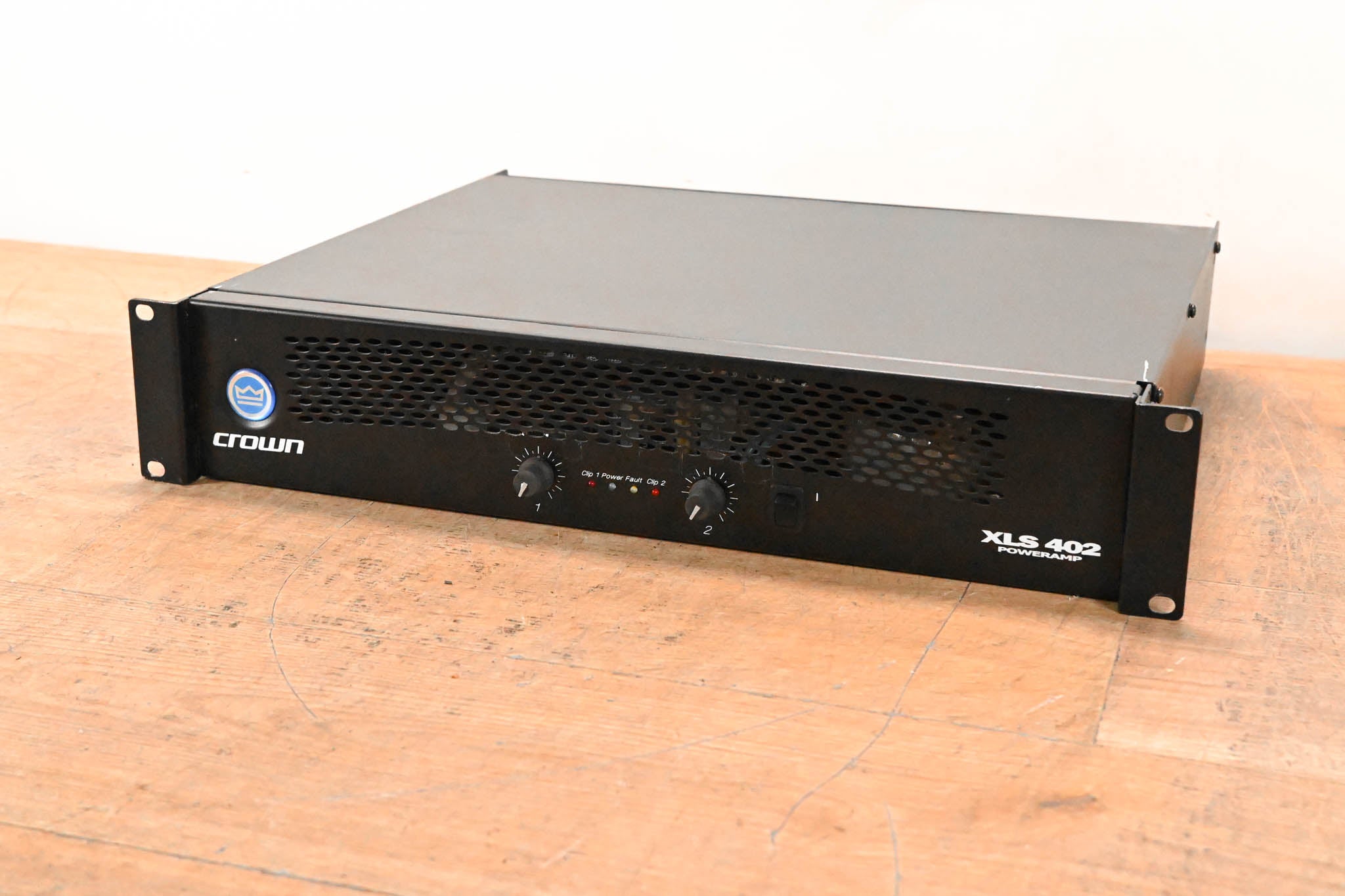 Crown XLS 402 2-Channel Power Amplifier