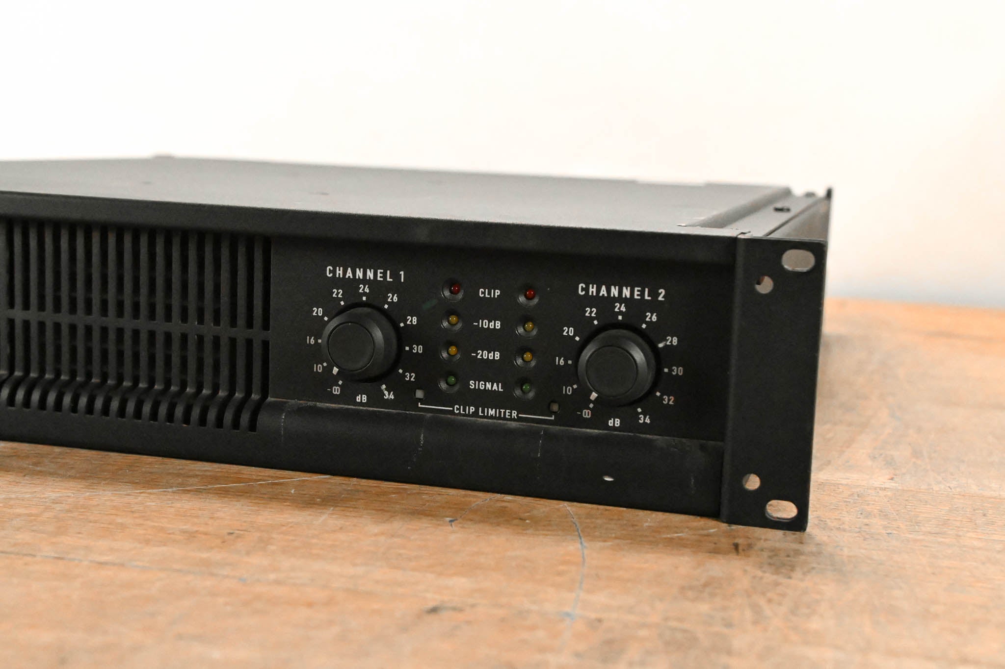 QSC PowerLight 1.8 2-Channel Power Amplifier