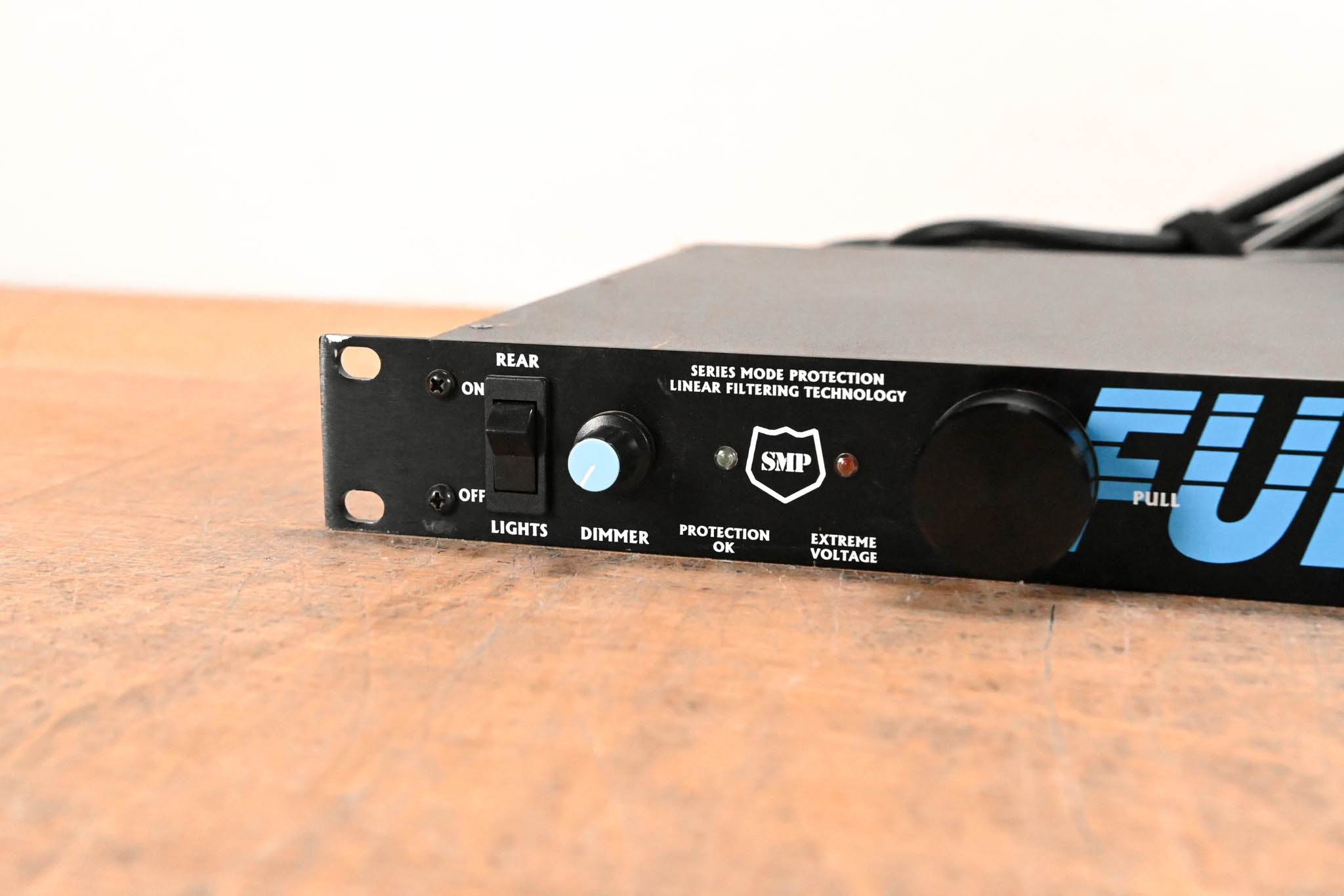 Furman PL-8 Series II 8-Outlet Rackmount Power Conditioner