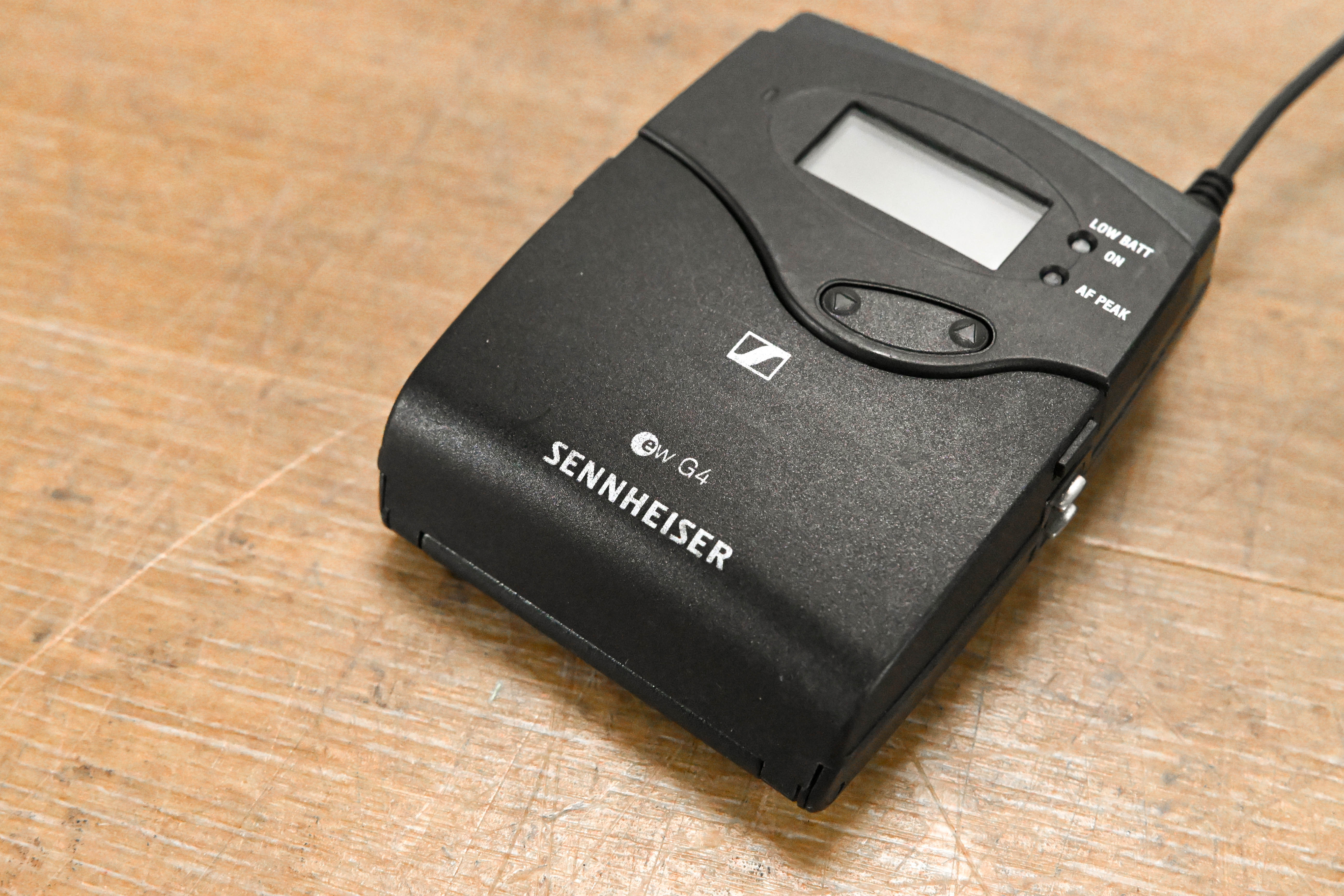 Sennheiser SK 100 G4 Wireless Bodypack Transmitter A1 Range: 470-516 MHz