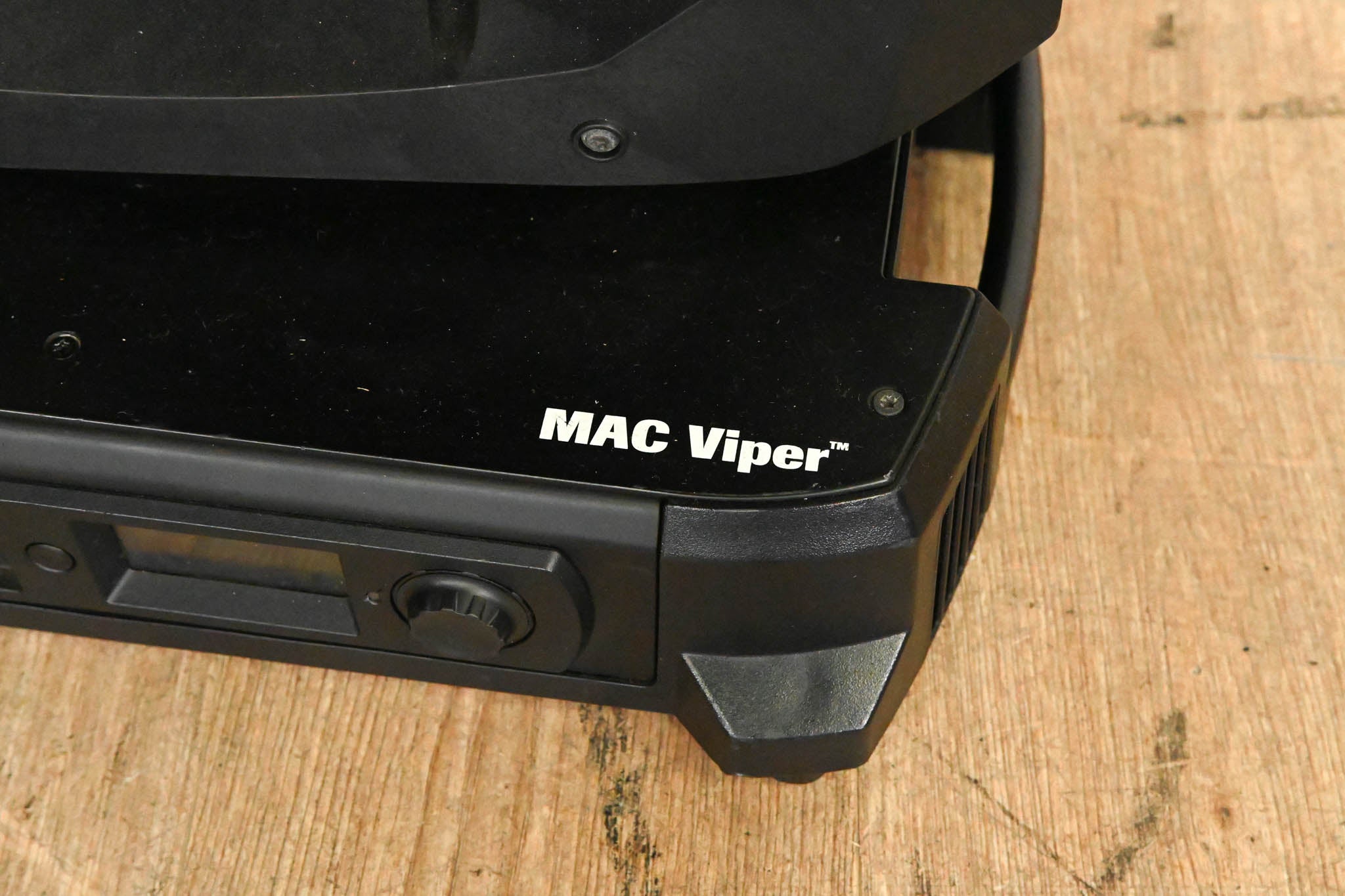 Martin MAC Viper Profile High Output Discharge-Based Moving Light