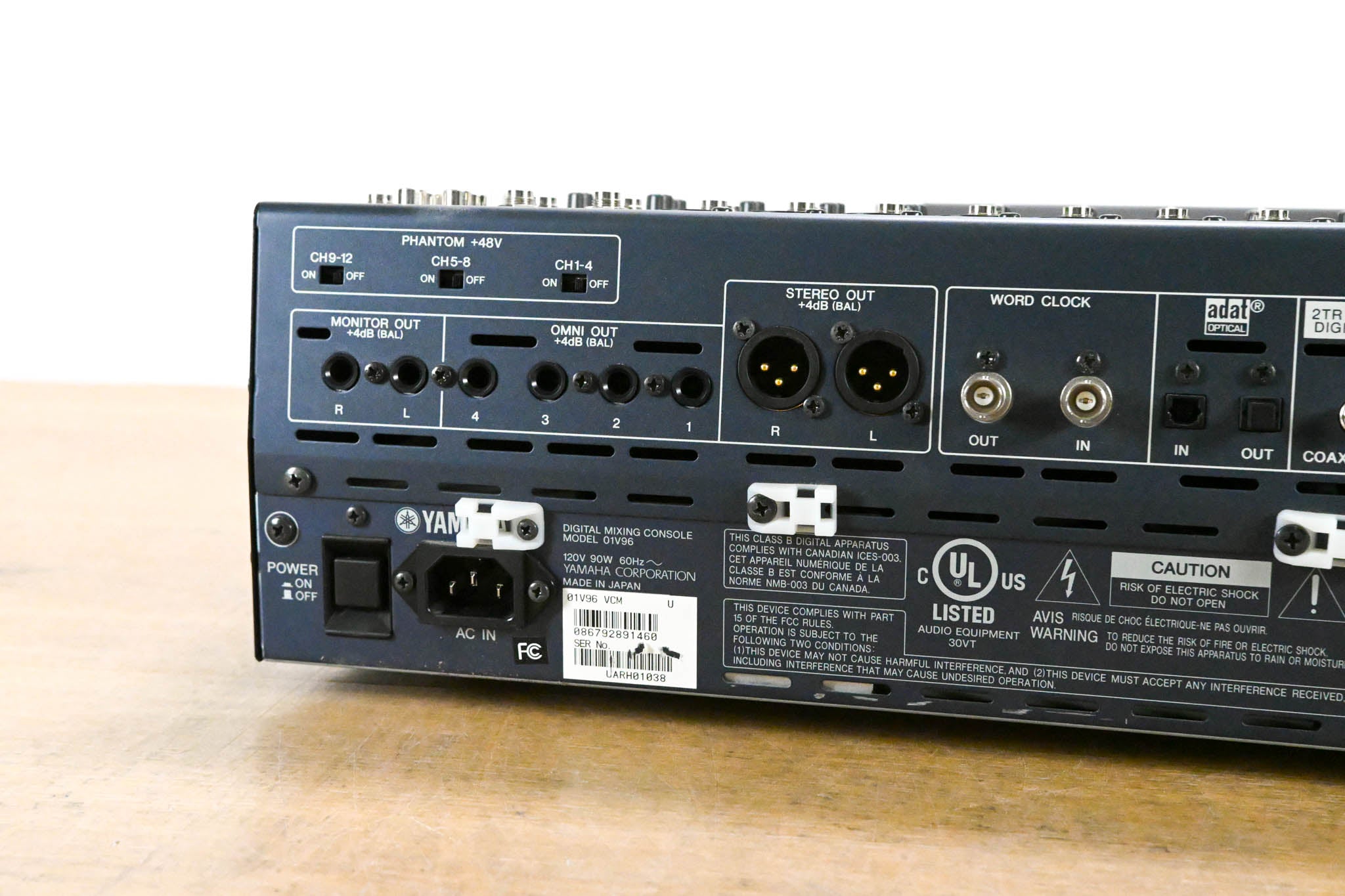 Yamaha 01V96VCM 24-Bit/96k Digital Recording Mixer