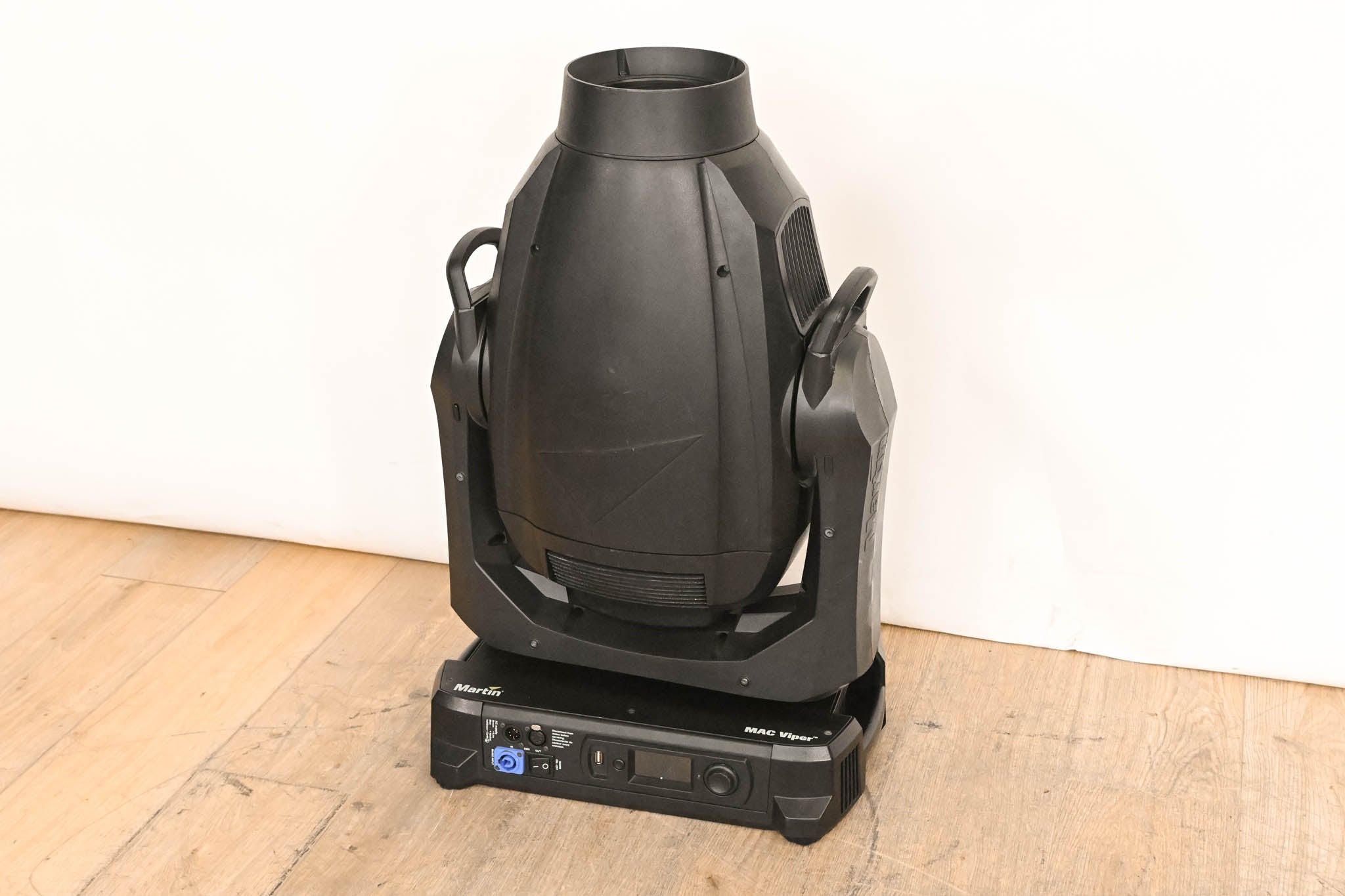 Martin MAC Viper Profile High Output Discharge-Based Moving Light