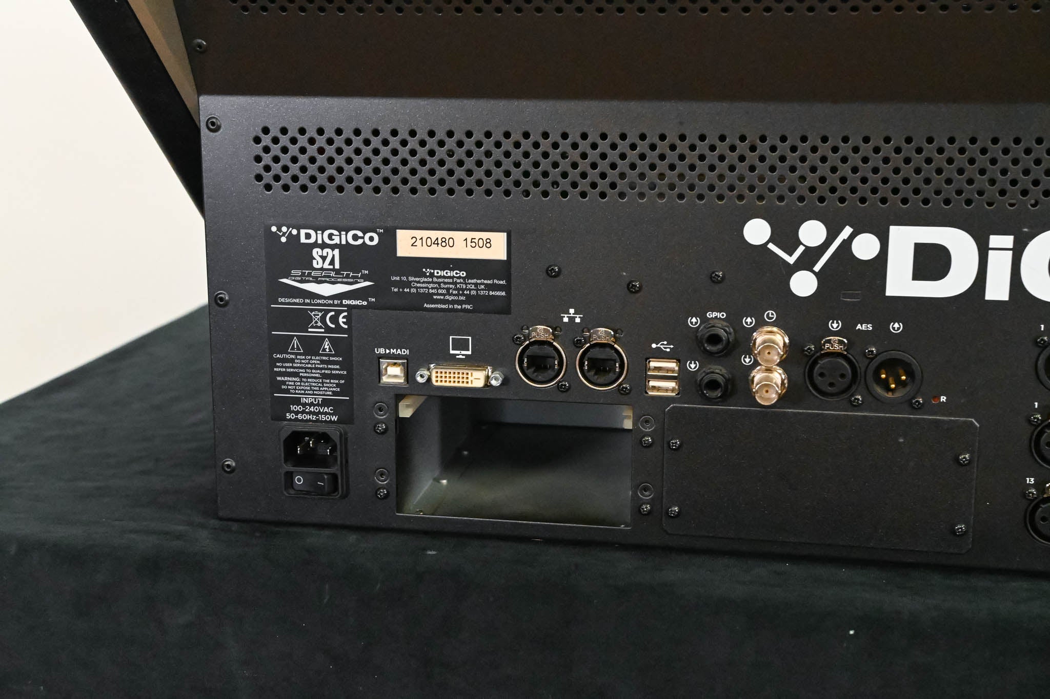 DiGiCo S21 48-Channel Digital Audio Mixing Console