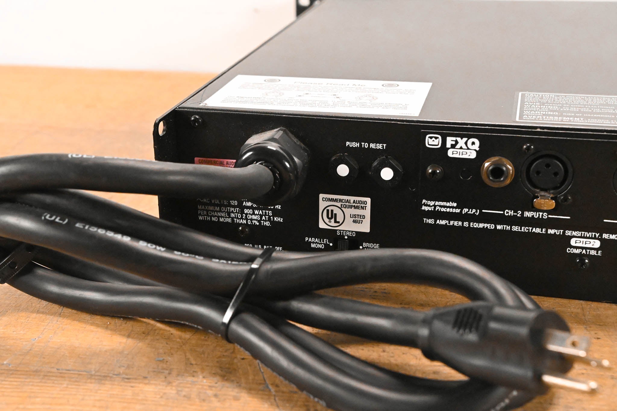 Crown Macro-Tech 2402 2-Channel Power Amplifier